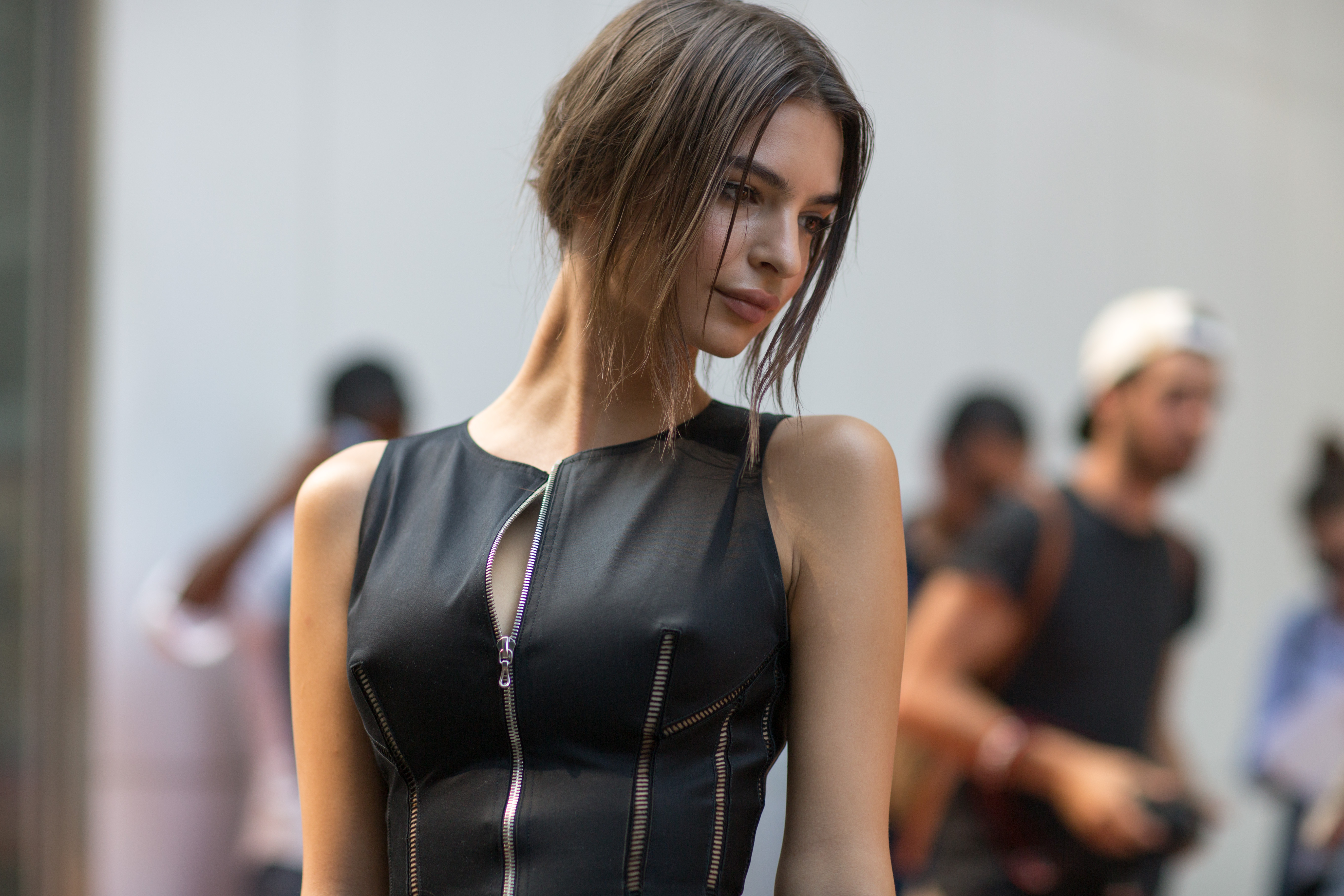 5K Emily Ratajkowski 2019 image Wallpapers