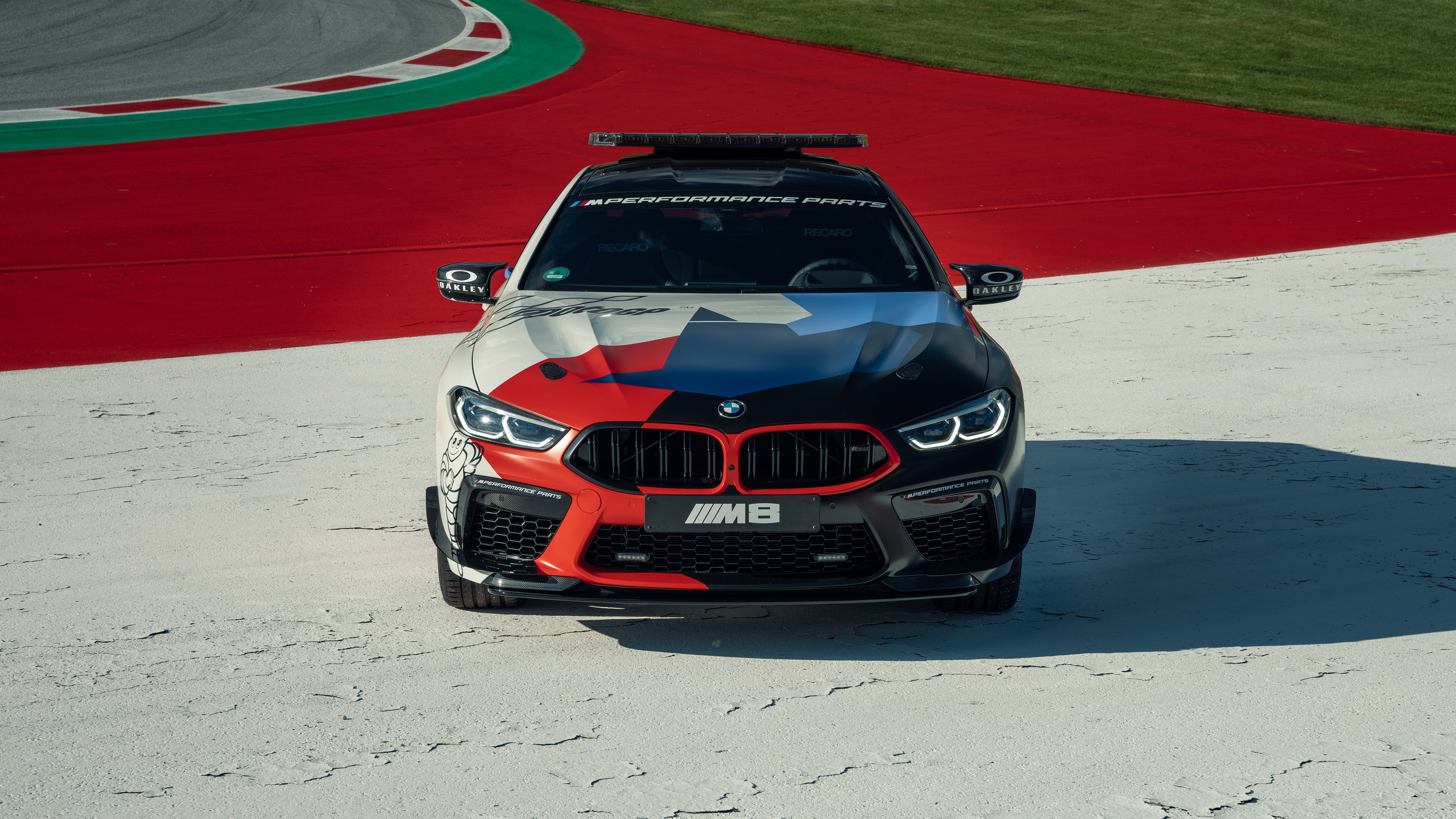 5K Racing Stripes Wallpapers
