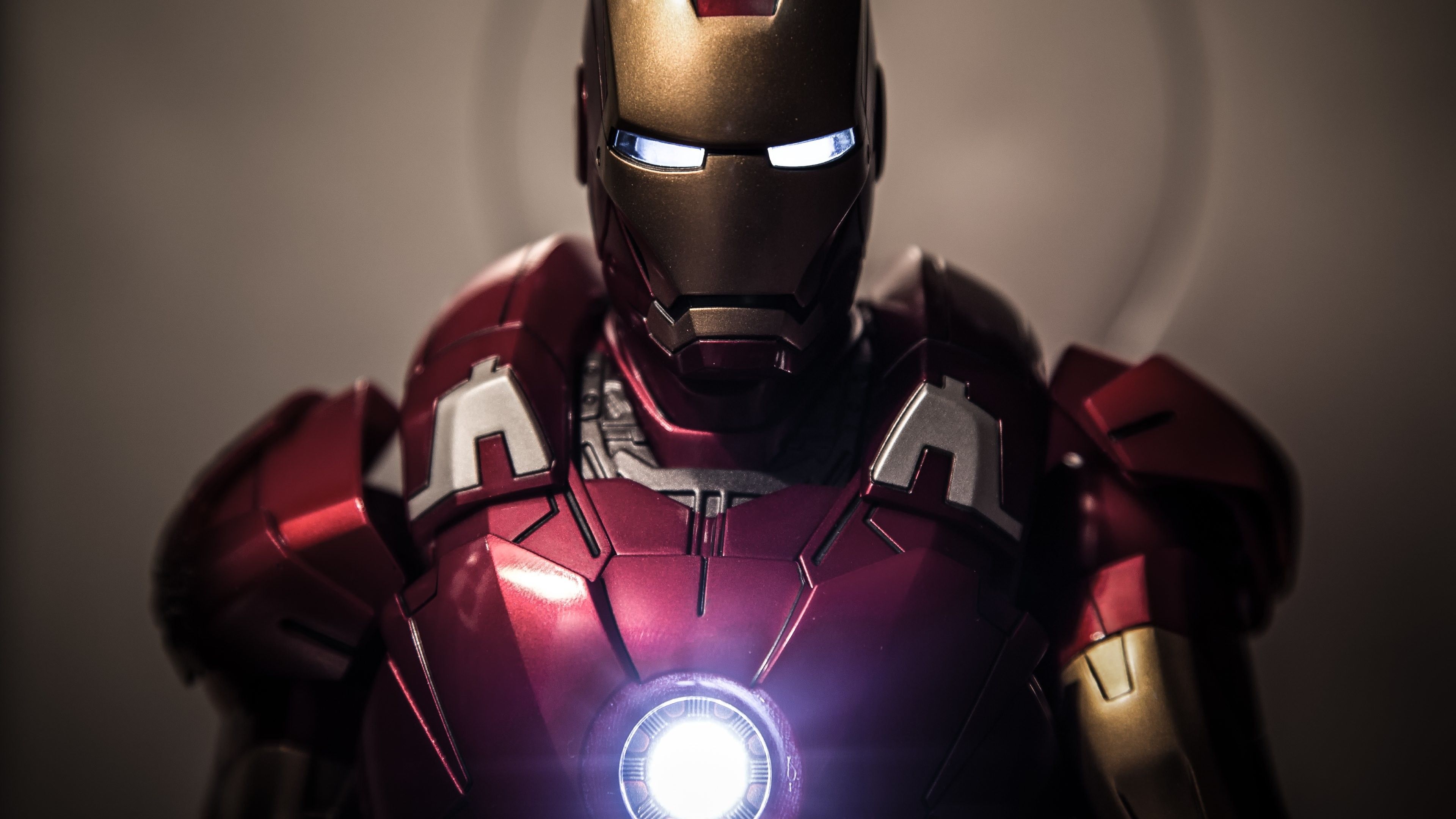 8K Iron Man Art Wallpapers