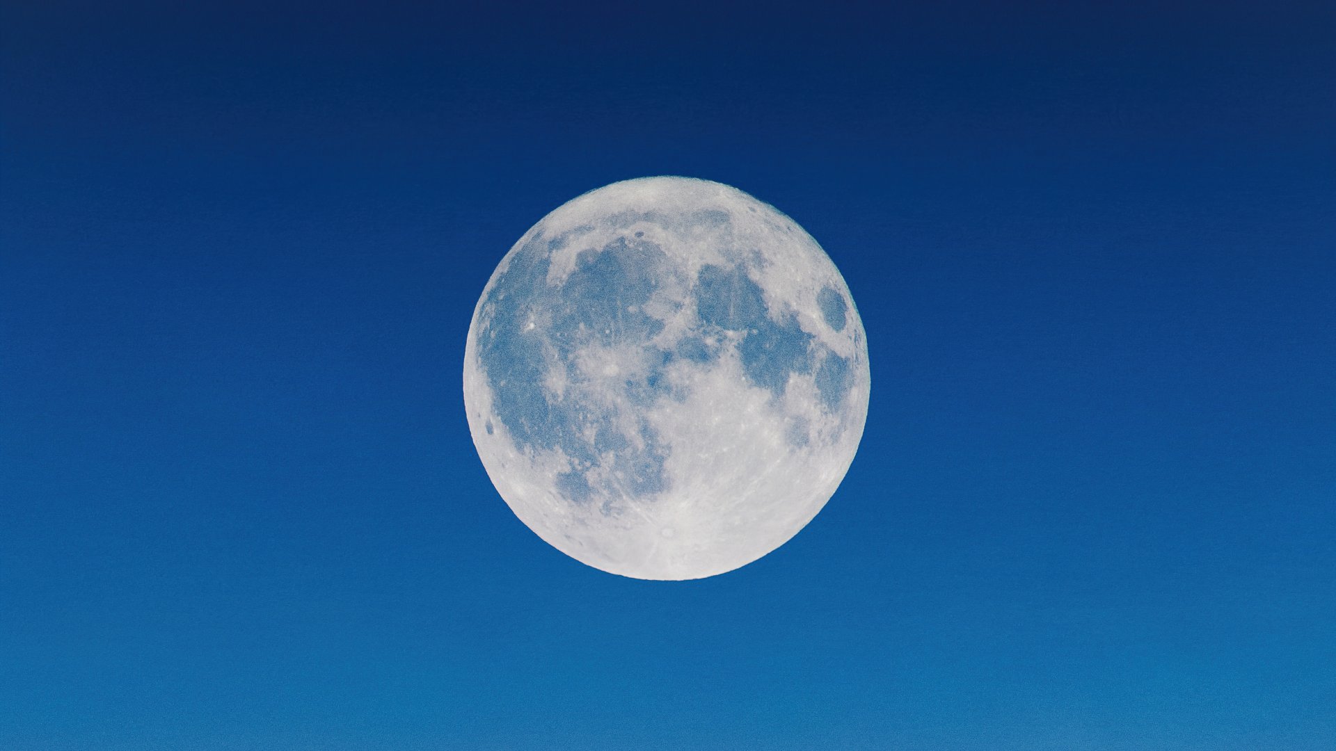 8K Supermoon Wallpapers