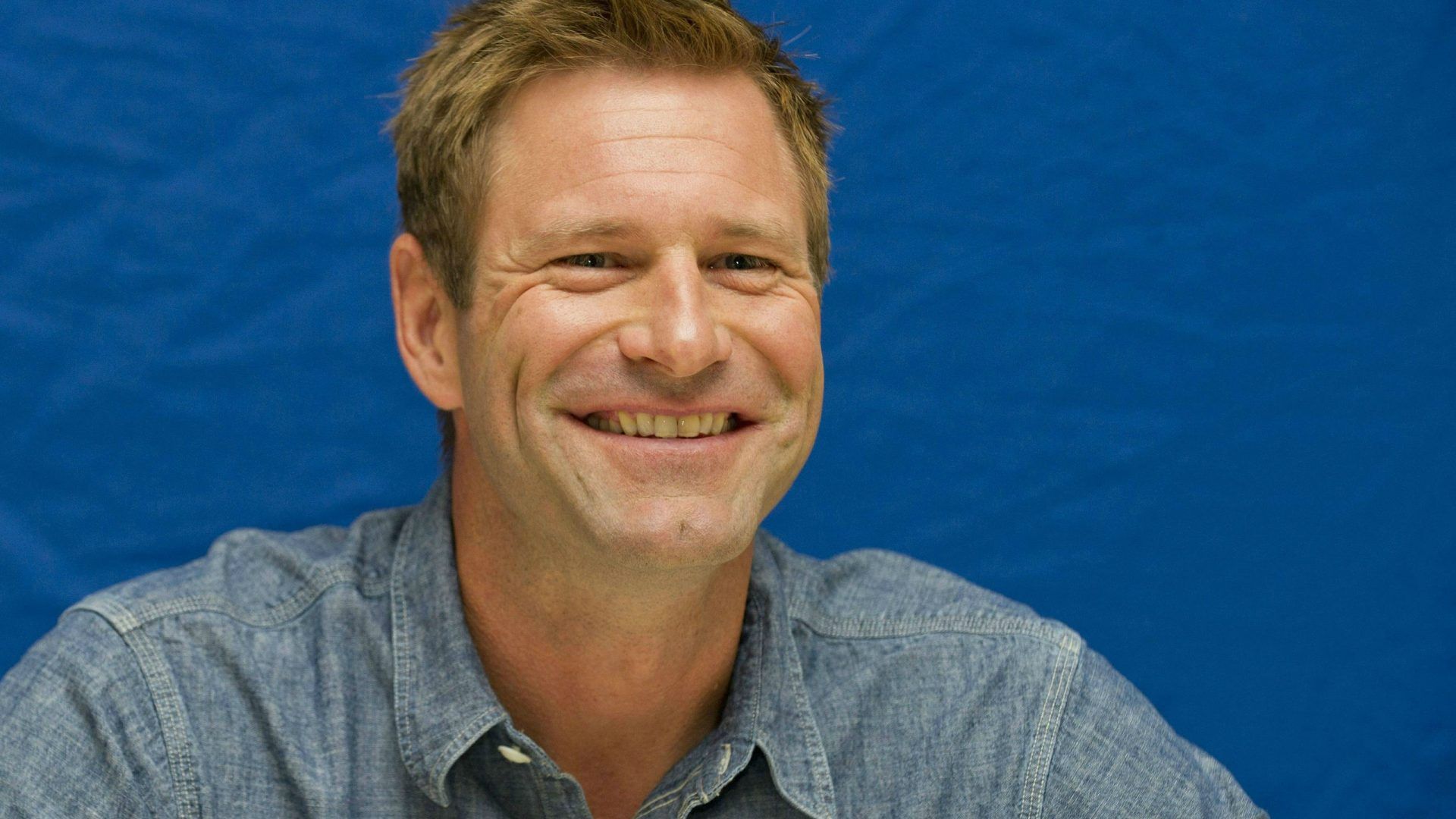 Aaron Eckhart Wallpapers