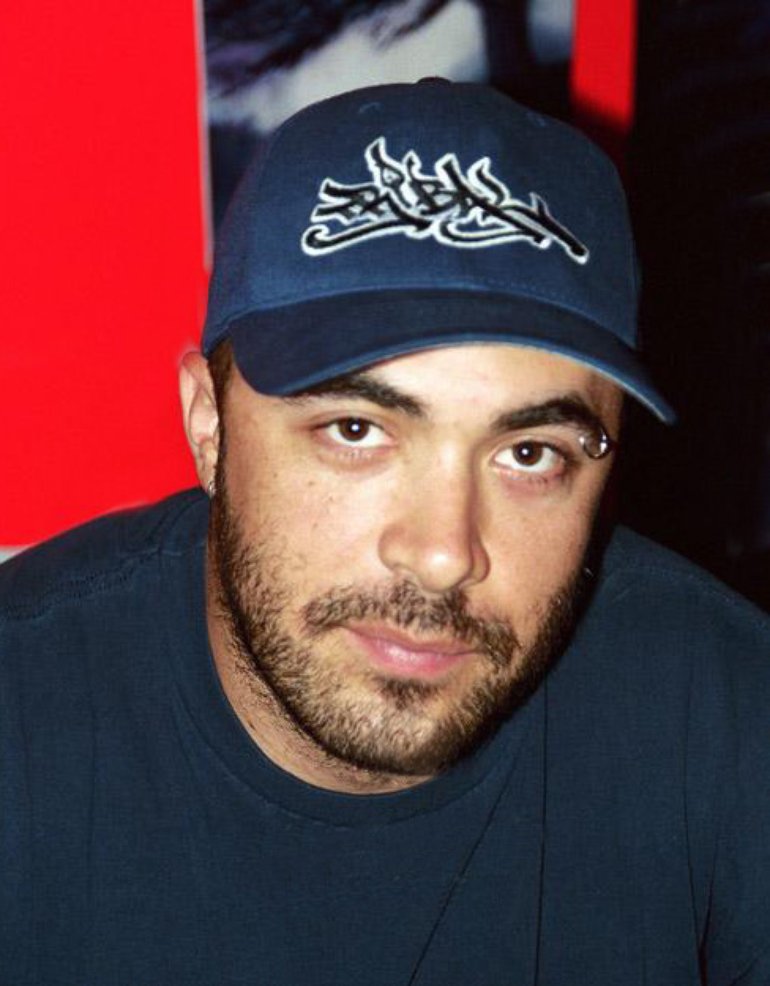 Aaron Lewis Wallpapers