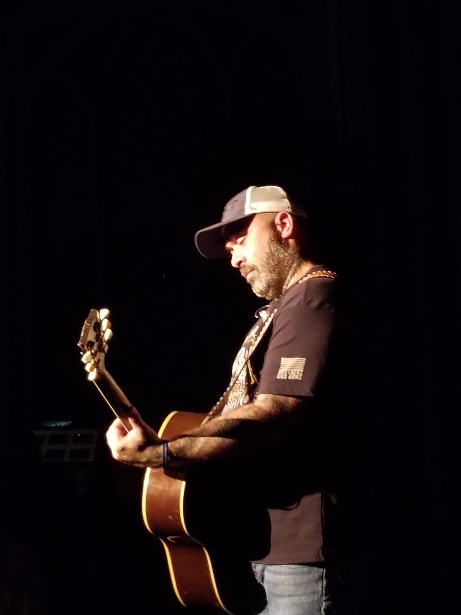 Aaron Lewis Wallpapers