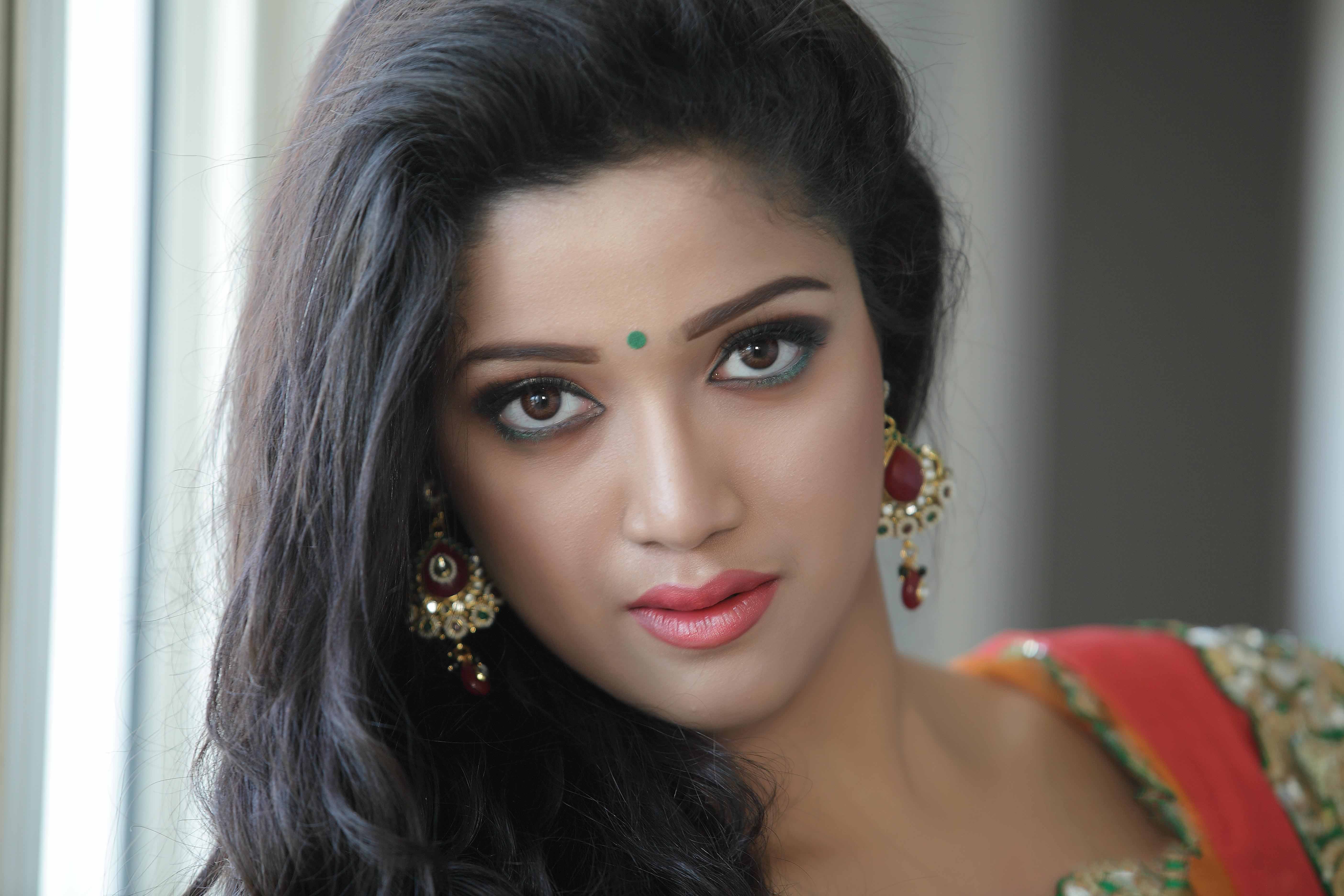 Abhirami Suresh Wallpapers