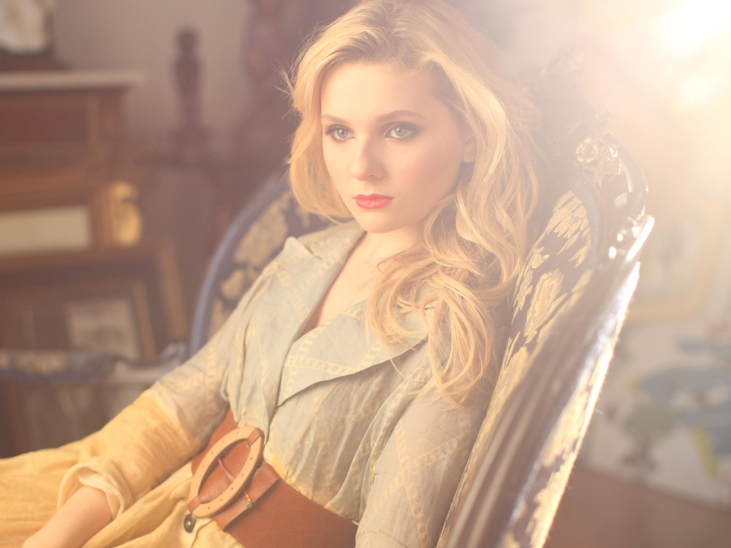 Abigail Breslin 2018 Wallpapers