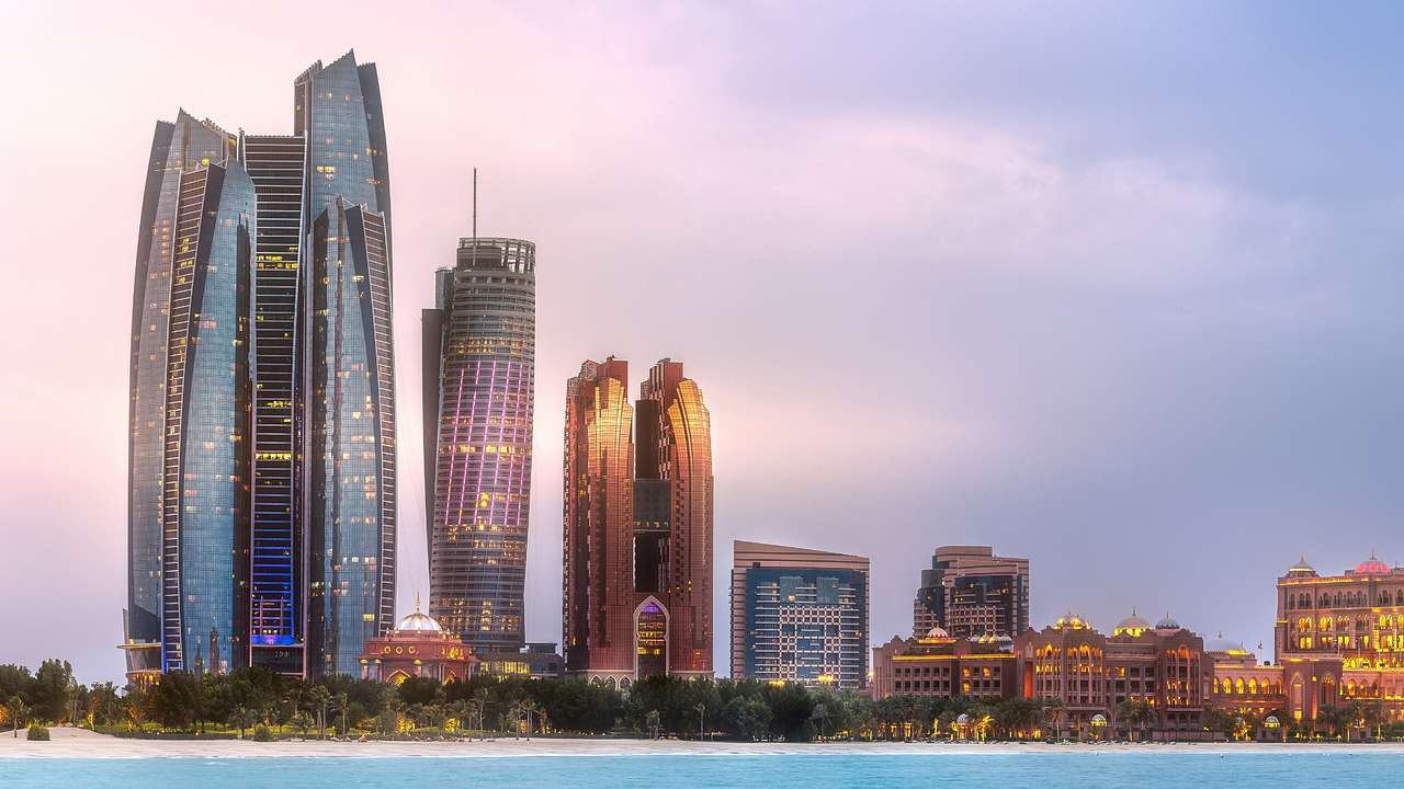 Abu Dhabi Skyline Wallpapers