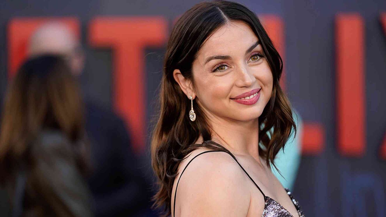 Actress Ana de Armas 2020 Wallpapers