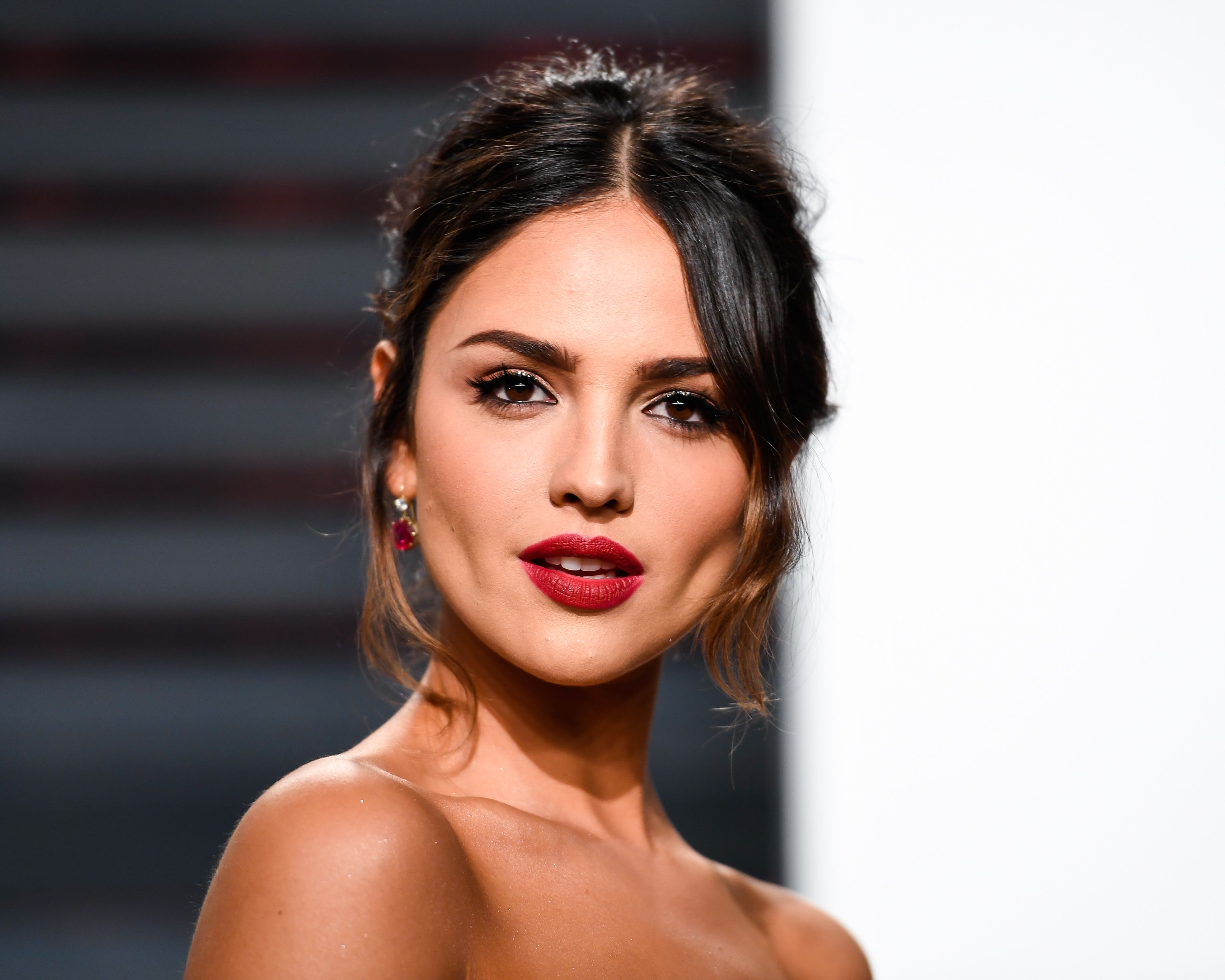 Actress Eiza Gonzalez 2020 Wallpapers