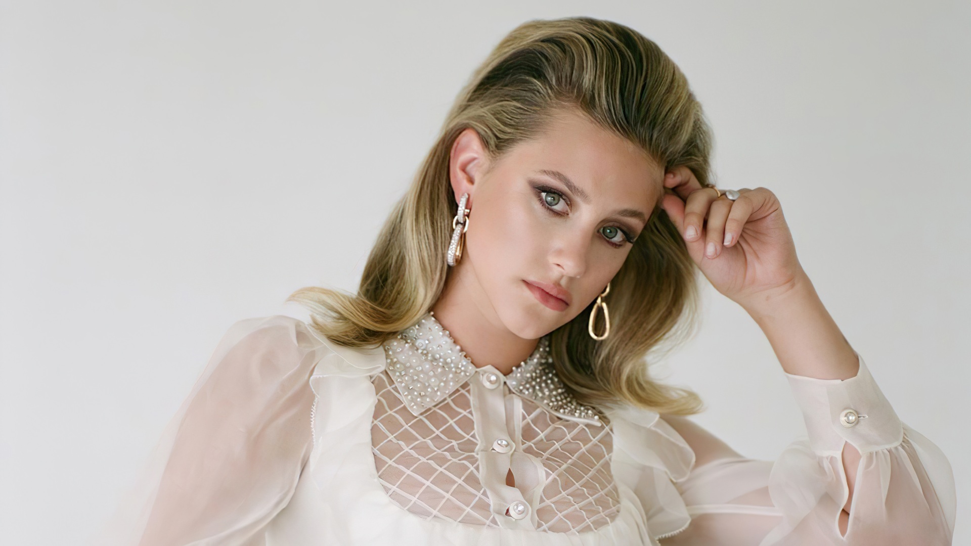 Actress Lili Reinhart 2021 Wallpapers