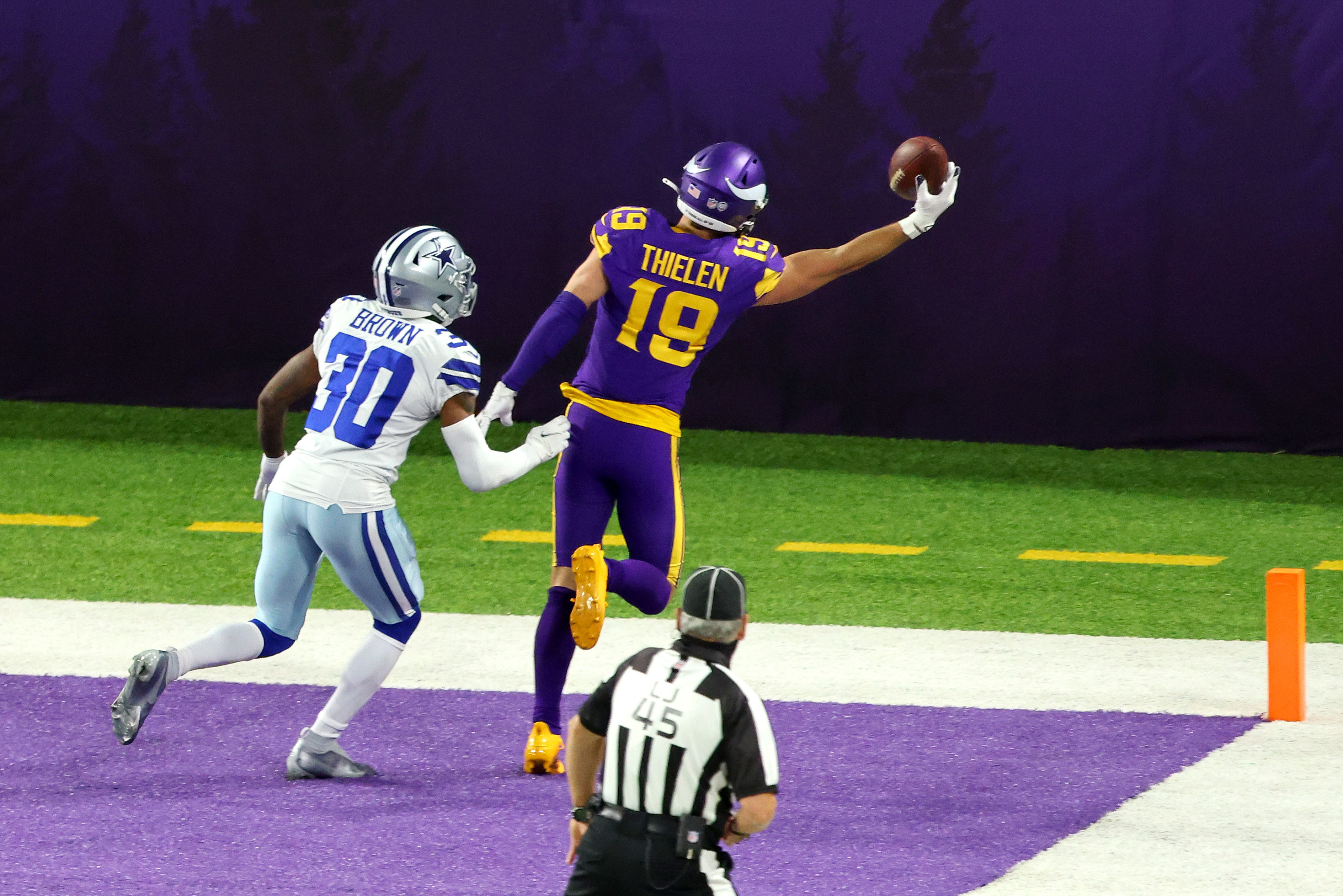 Adam Thielen Wallpapers