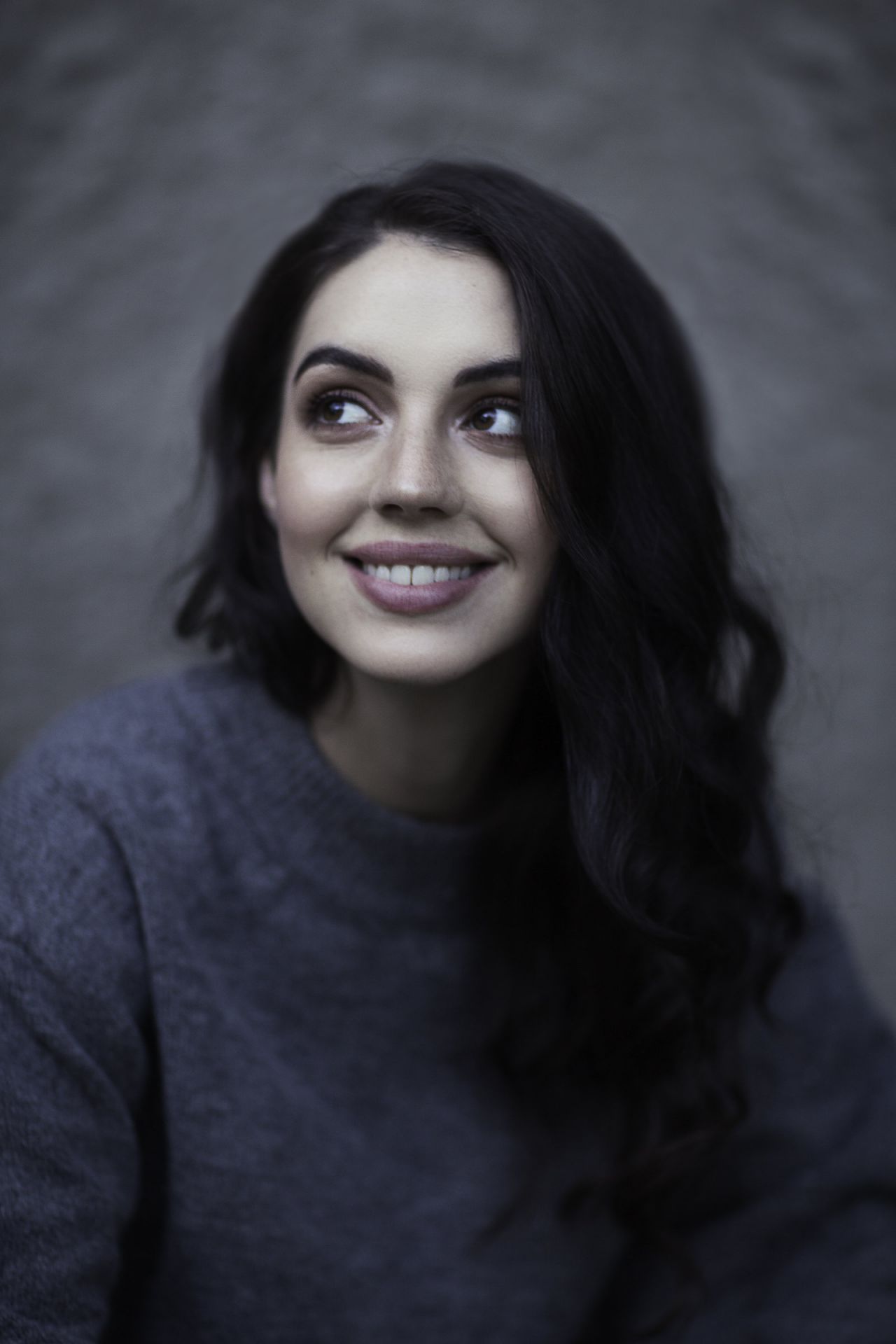 Adelaide Kane Wallpapers