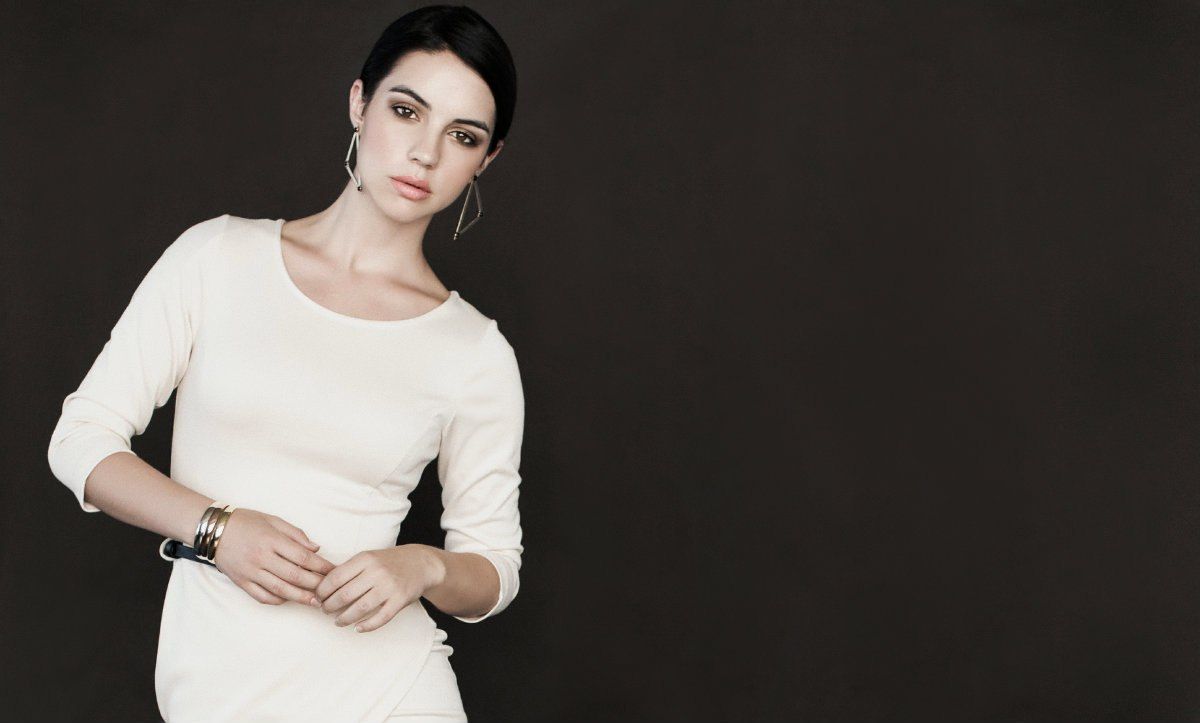 Adelaide Kane Wallpapers