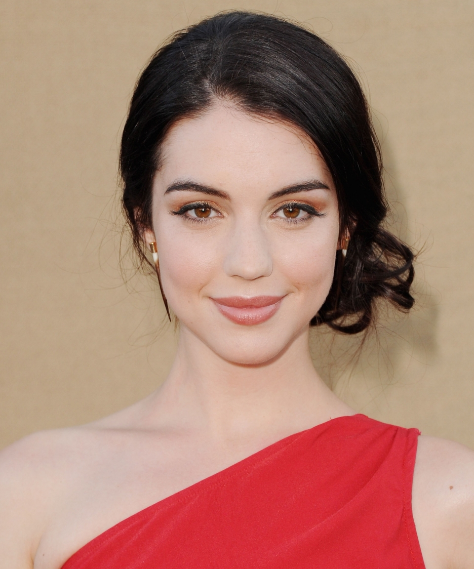 Adelaide Kane Wallpapers