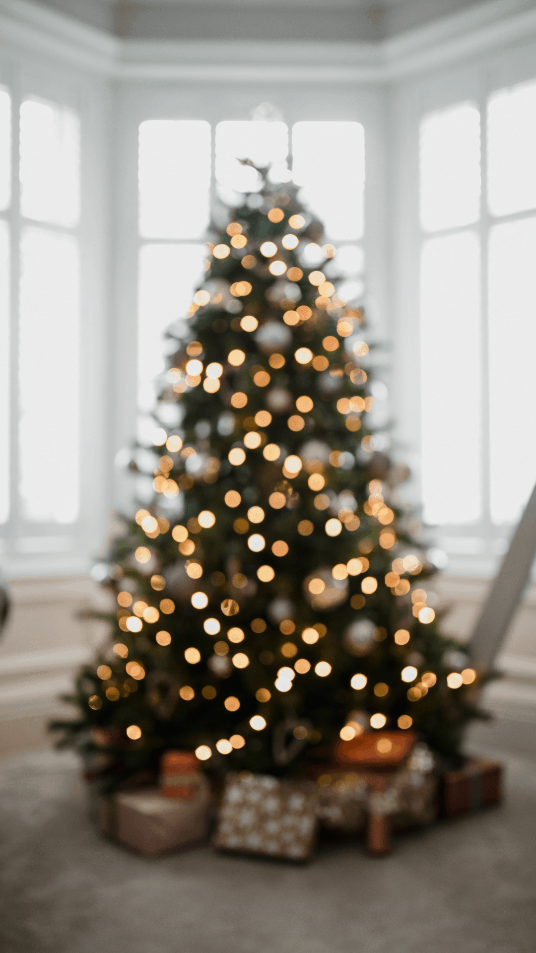 Aesthetic Christmas Tree Wallpapers