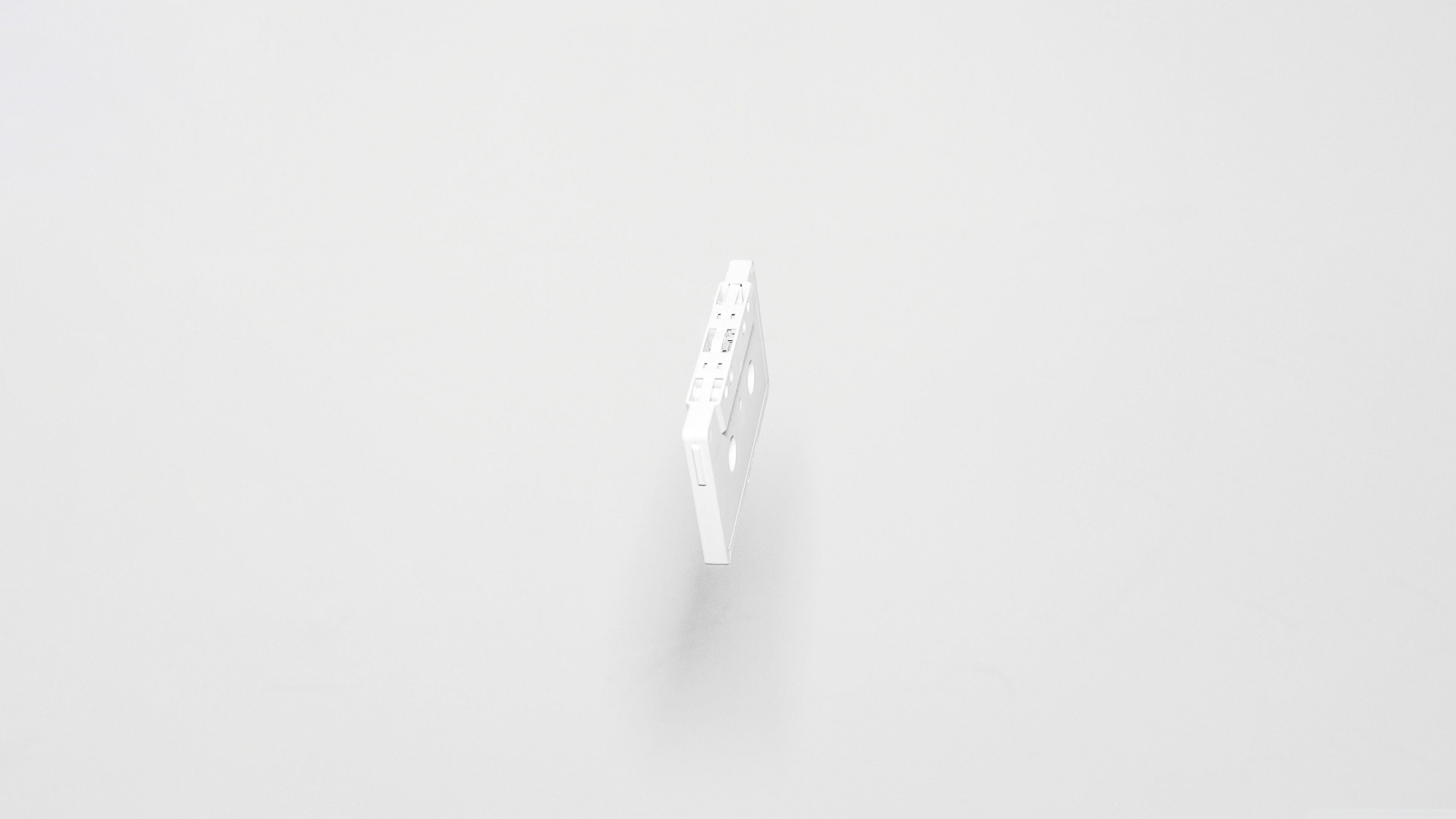 Aesthetic Desktop White Wallpapers