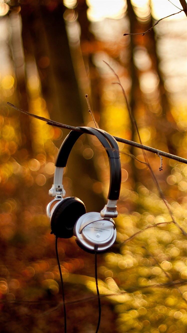 Aesthetic Headphones Wallpapers