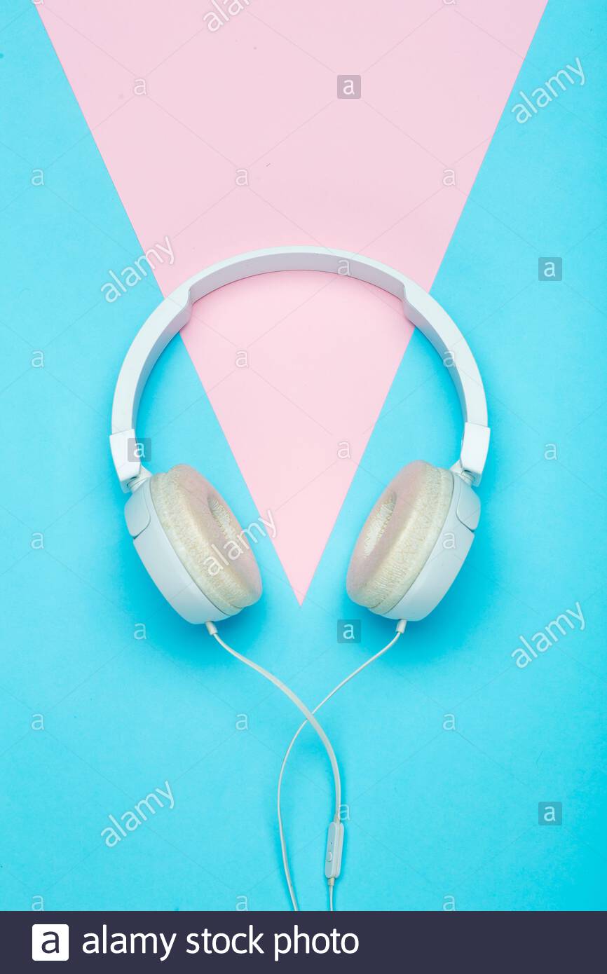 Aesthetic Headphones Wallpapers