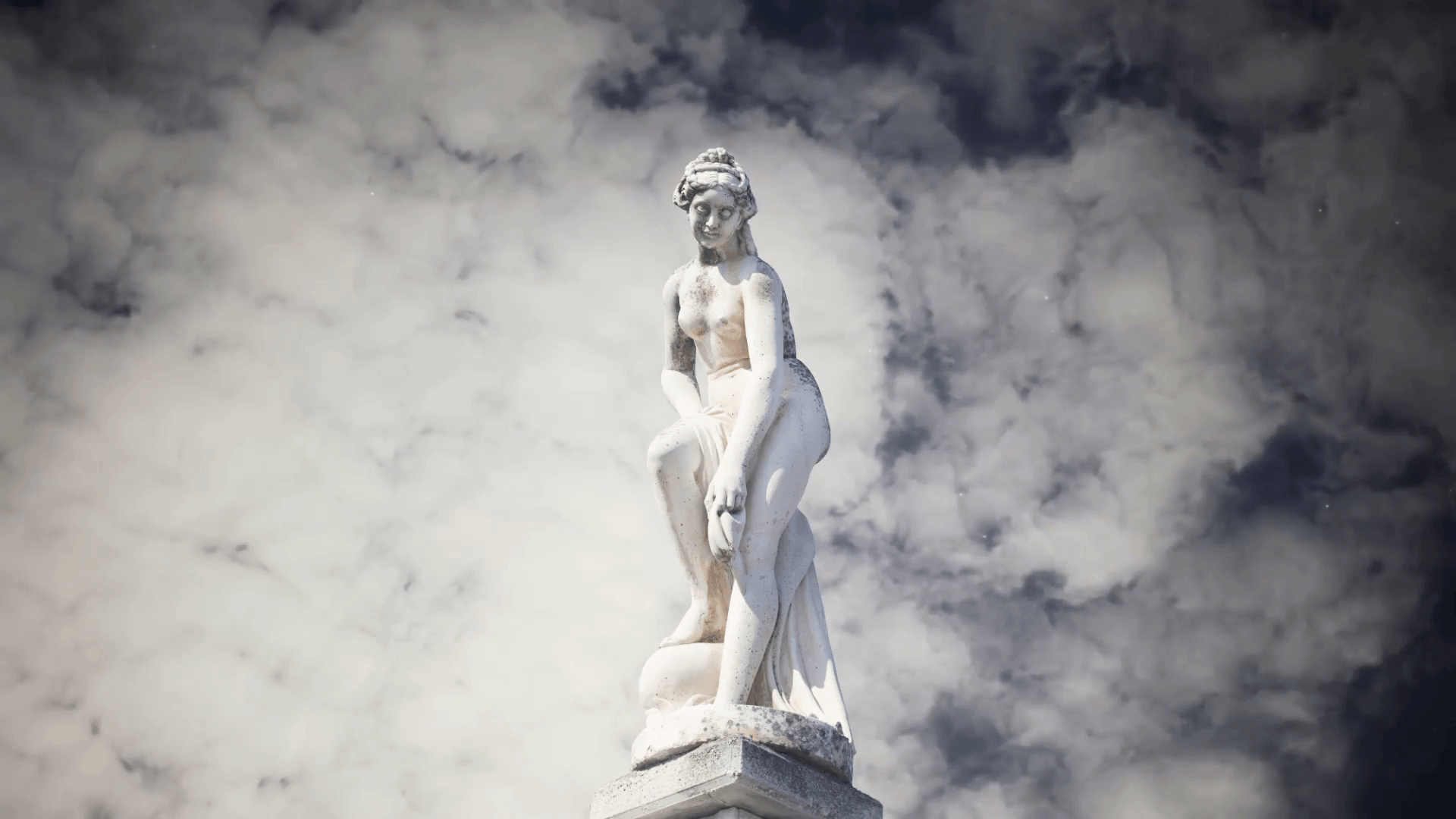 Aesthetic Statue Wallpapers