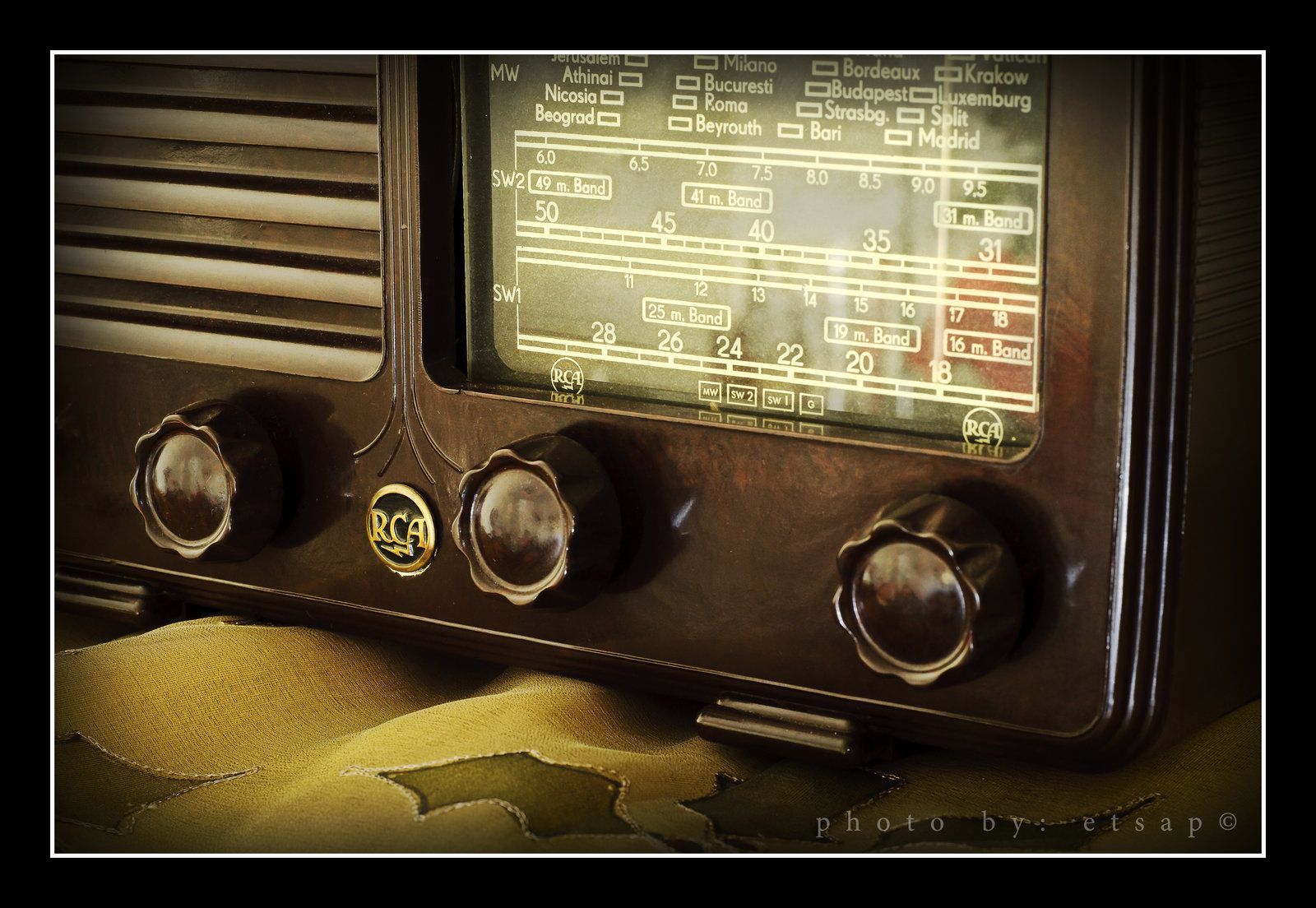 Aesthetic Vintage Radio Wallpapers