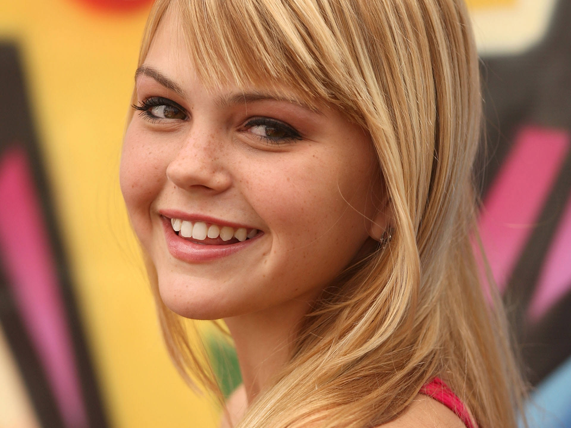 Aimee Teegarden Wallpapers