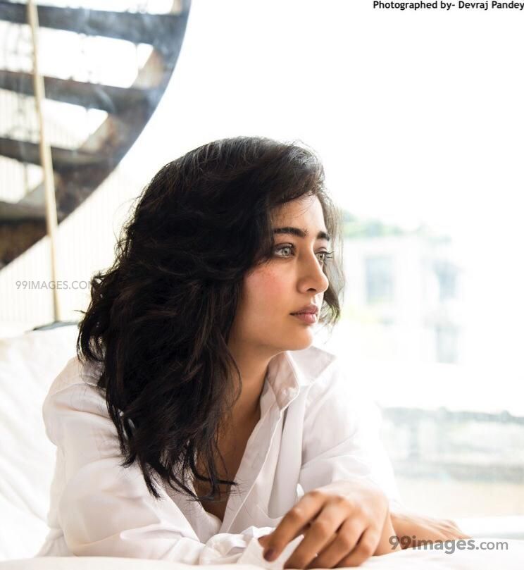 Akshara Haasan Wallpapers