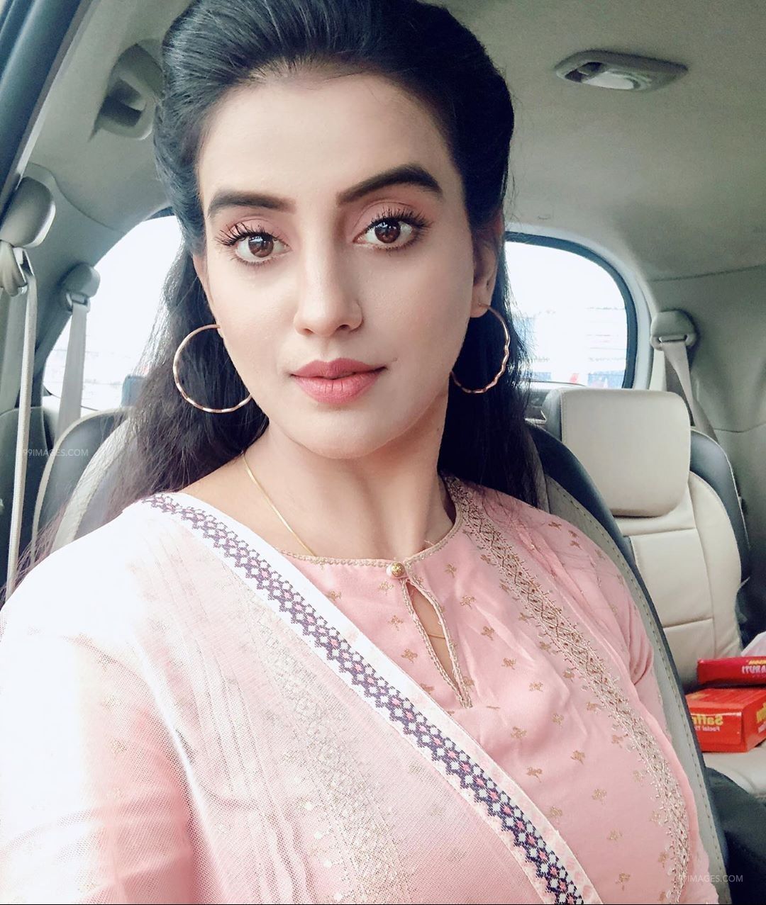 Akshara singh instagram