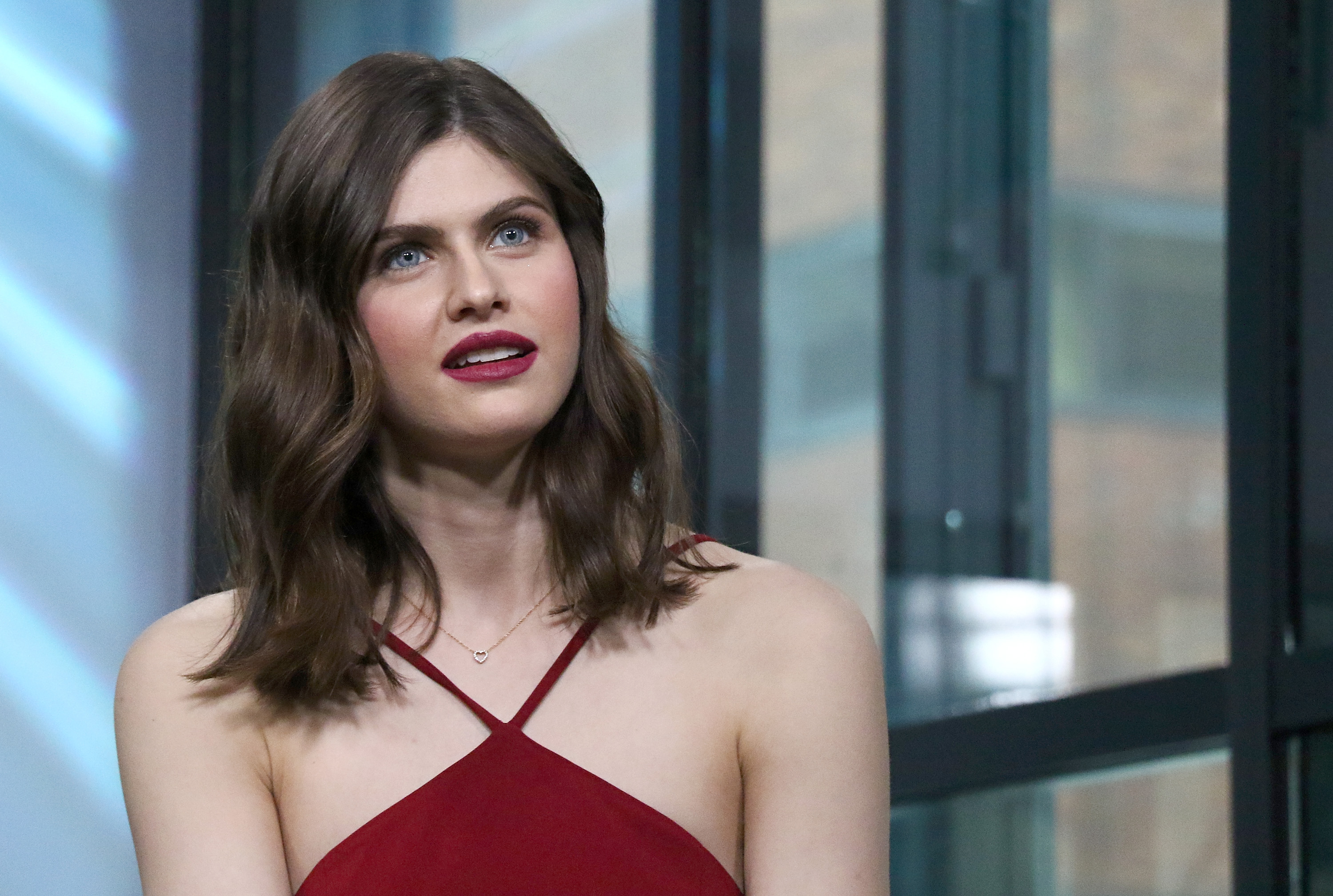 Alexandra Daddario AOL 2018 Portrait Wallpapers