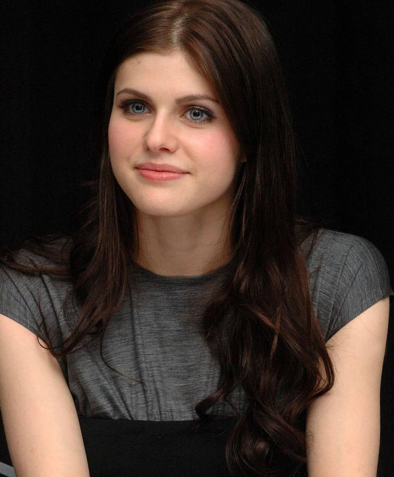 Alexandra Daddario New 2020 Wallpapers