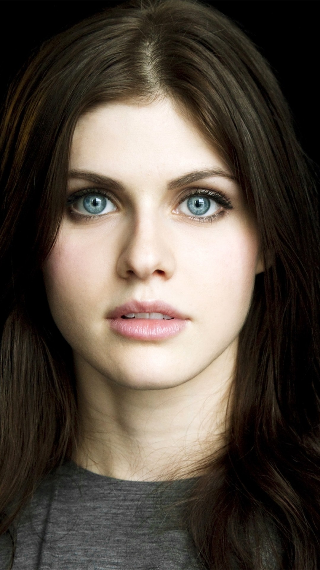 Alexandra Daddario Wallpapers