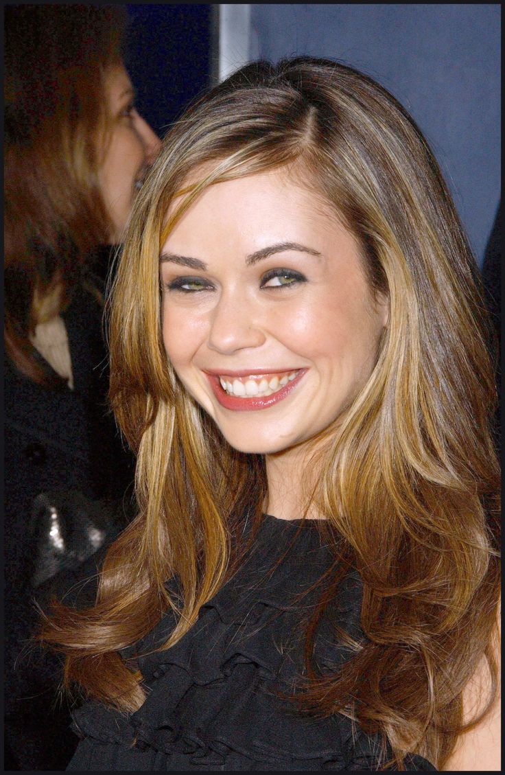 Alexis Dziena Wallpapers