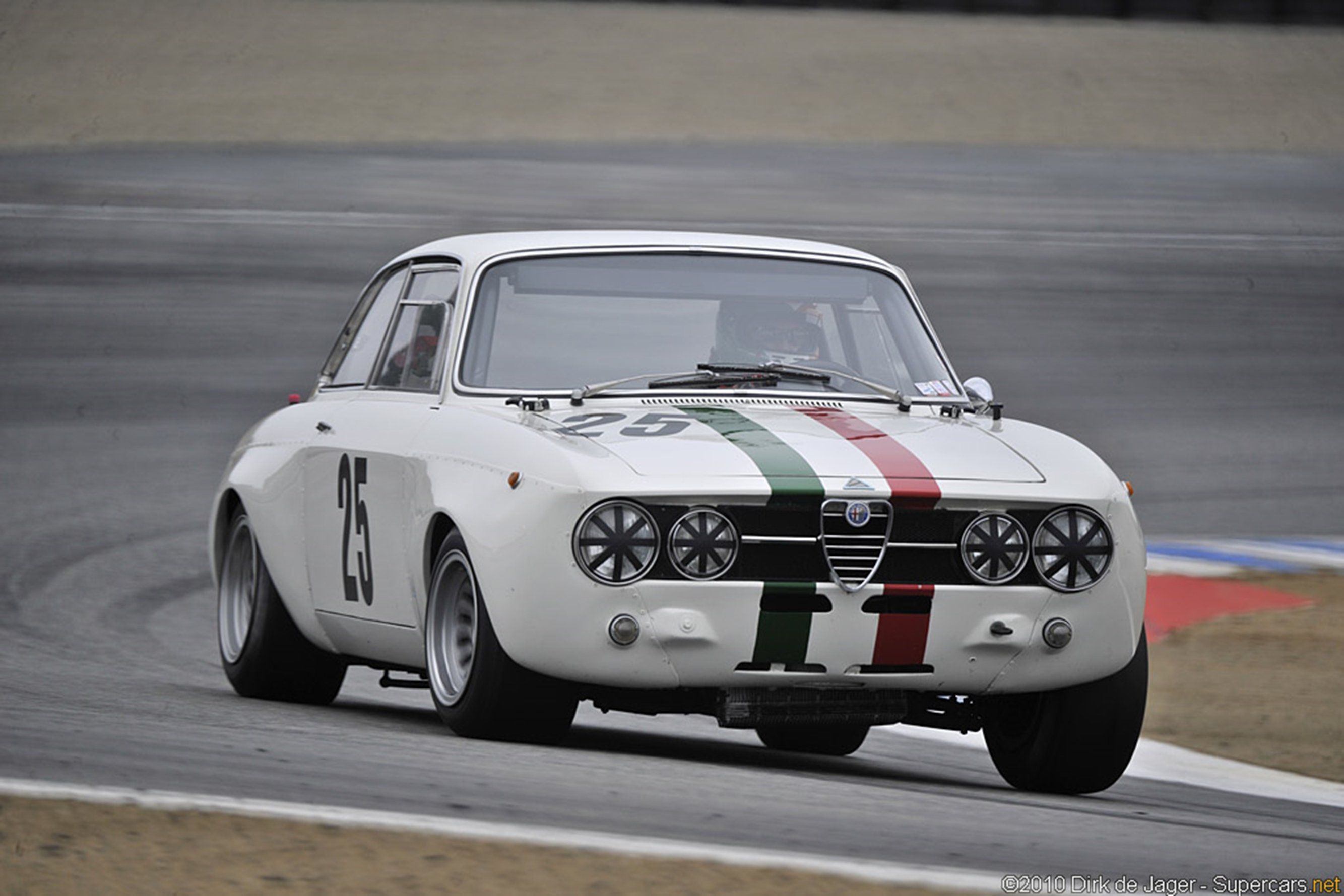 Alfa Romeo 1300 Sprint Wallpapers