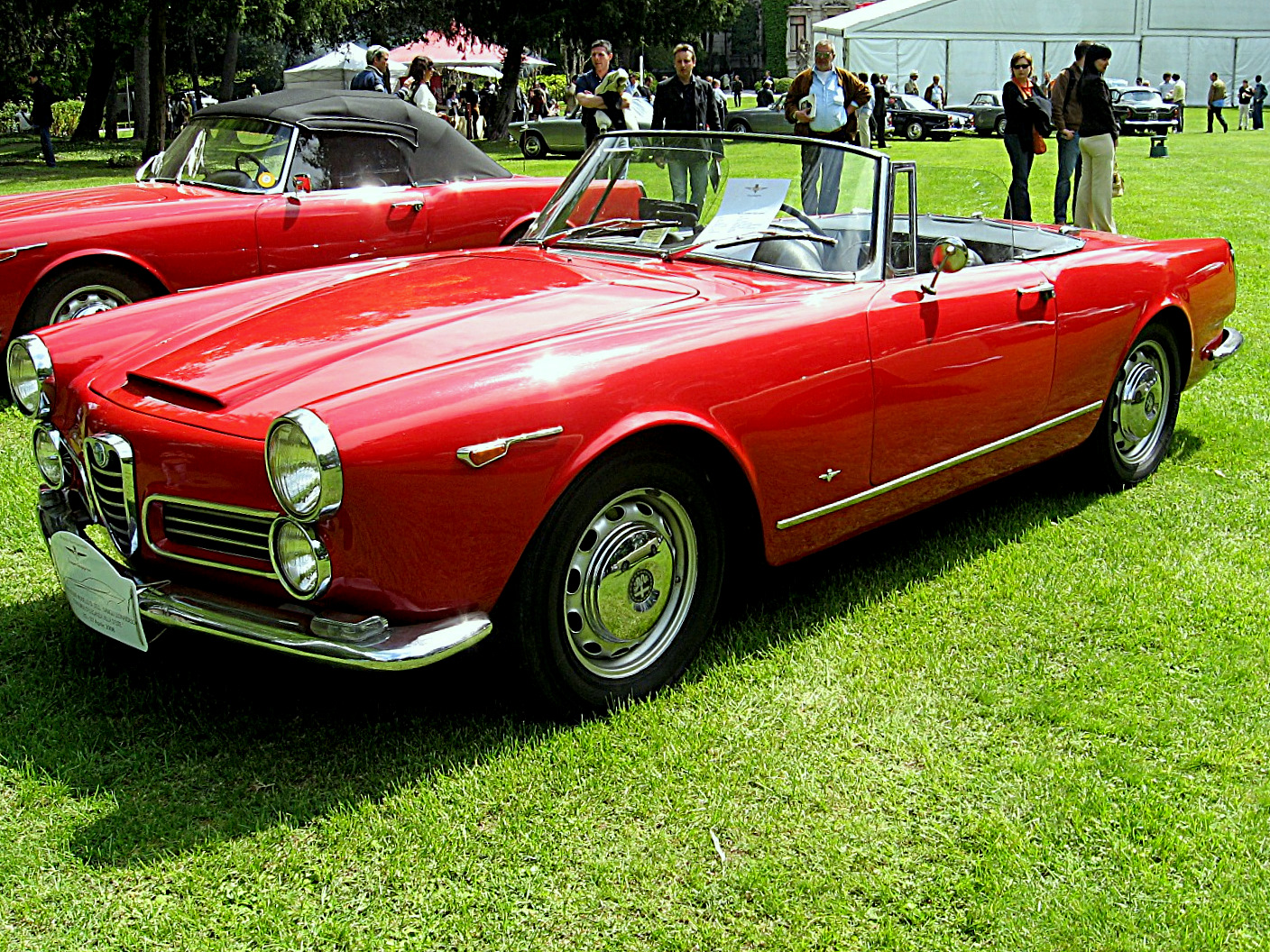 Alfa Romeo 2600 Spider Wallpapers