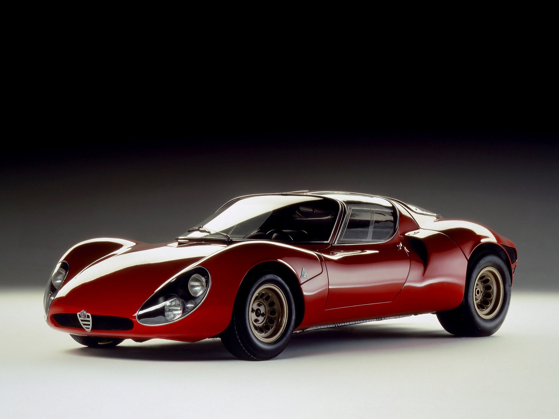 Alfa Romeo 33 Stradale Wallpapers