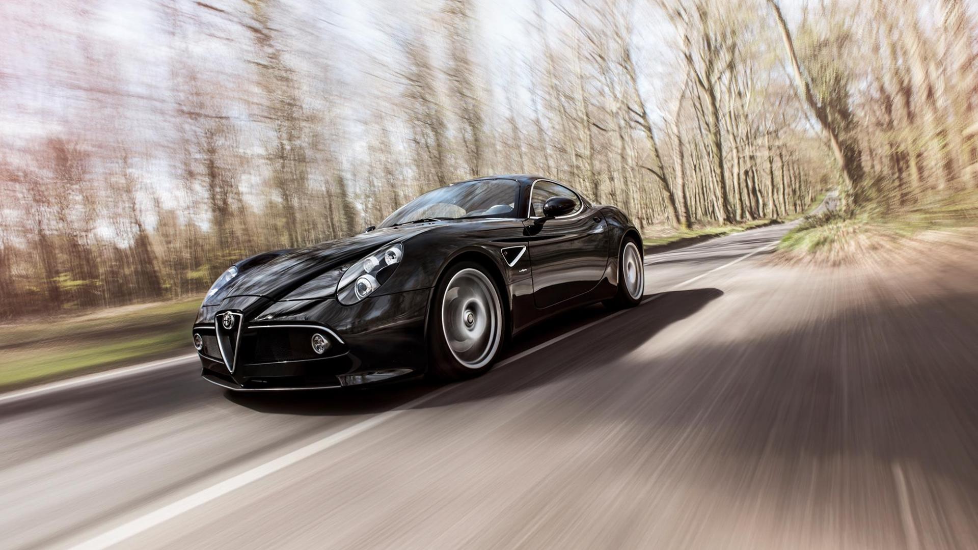 Alfa Romeo 8C Spider Wallpapers