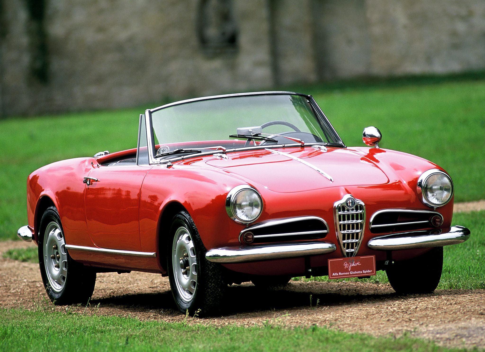 Alfa Romeo Giulietta Spider Wallpapers