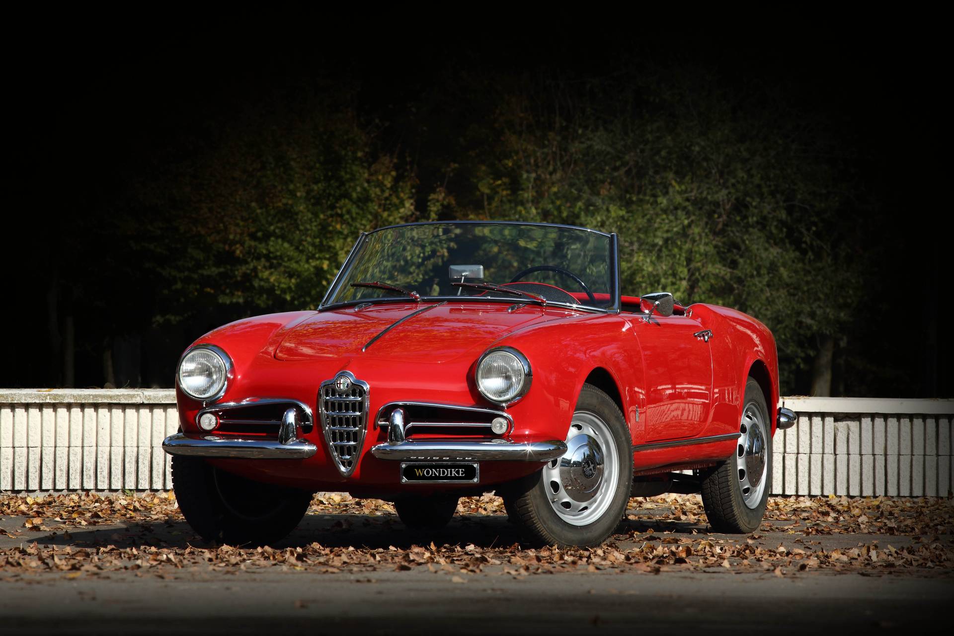 Alfa Romeo Giulietta Spider Wallpapers