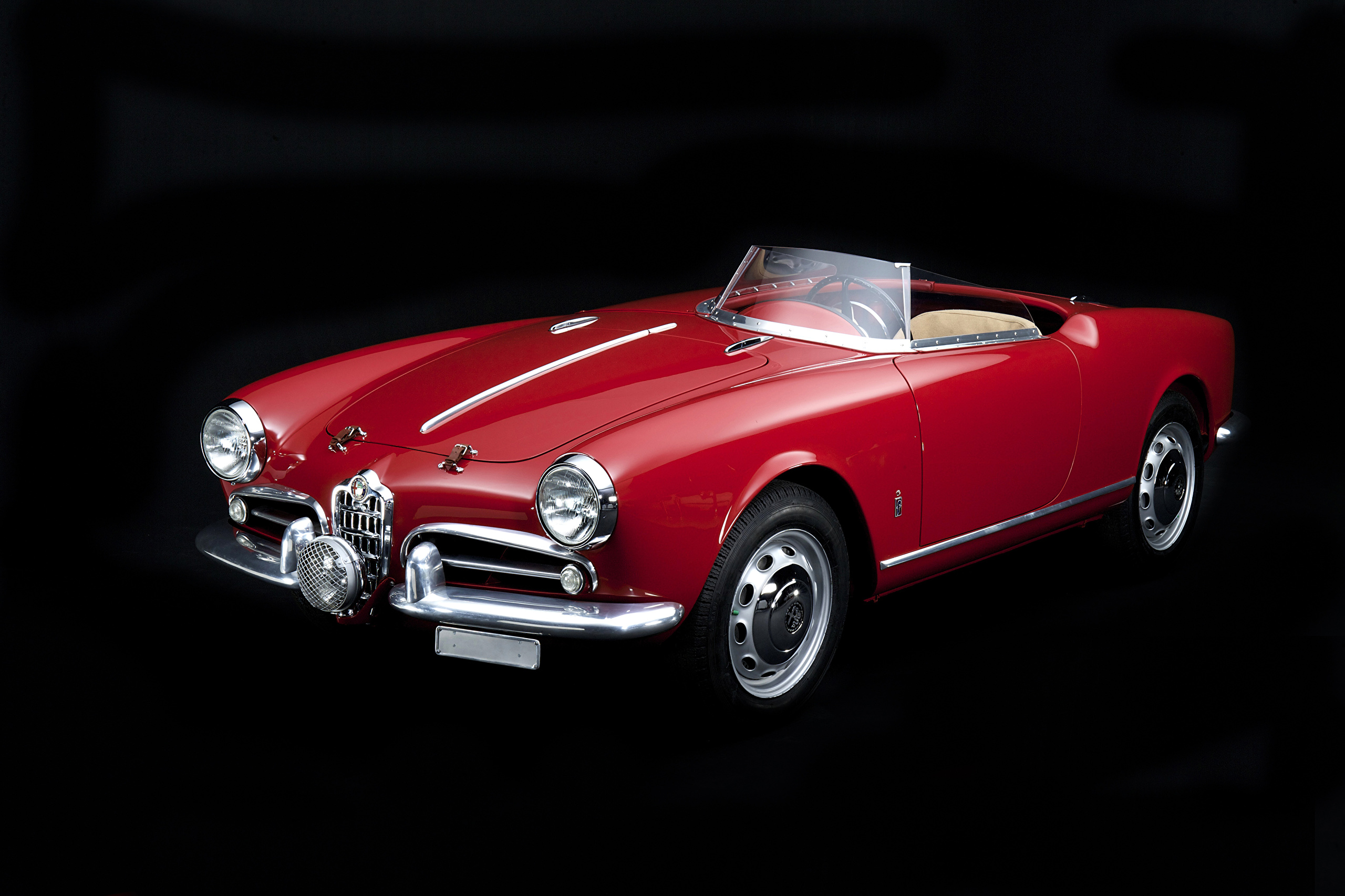 Alfa Romeo Giulietta Spider Wallpapers