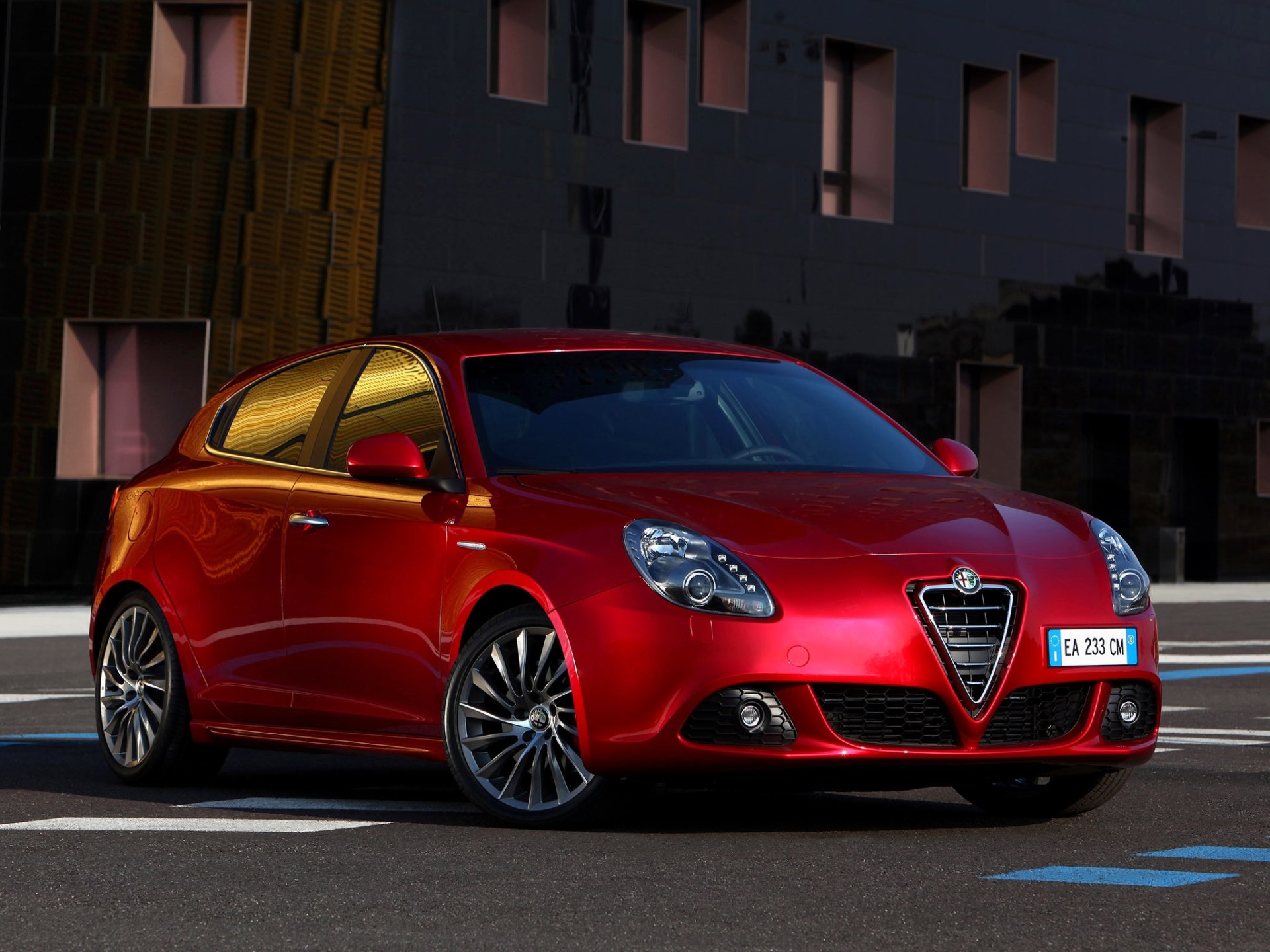 Alfa Romeo Giulietta Spider Wallpapers