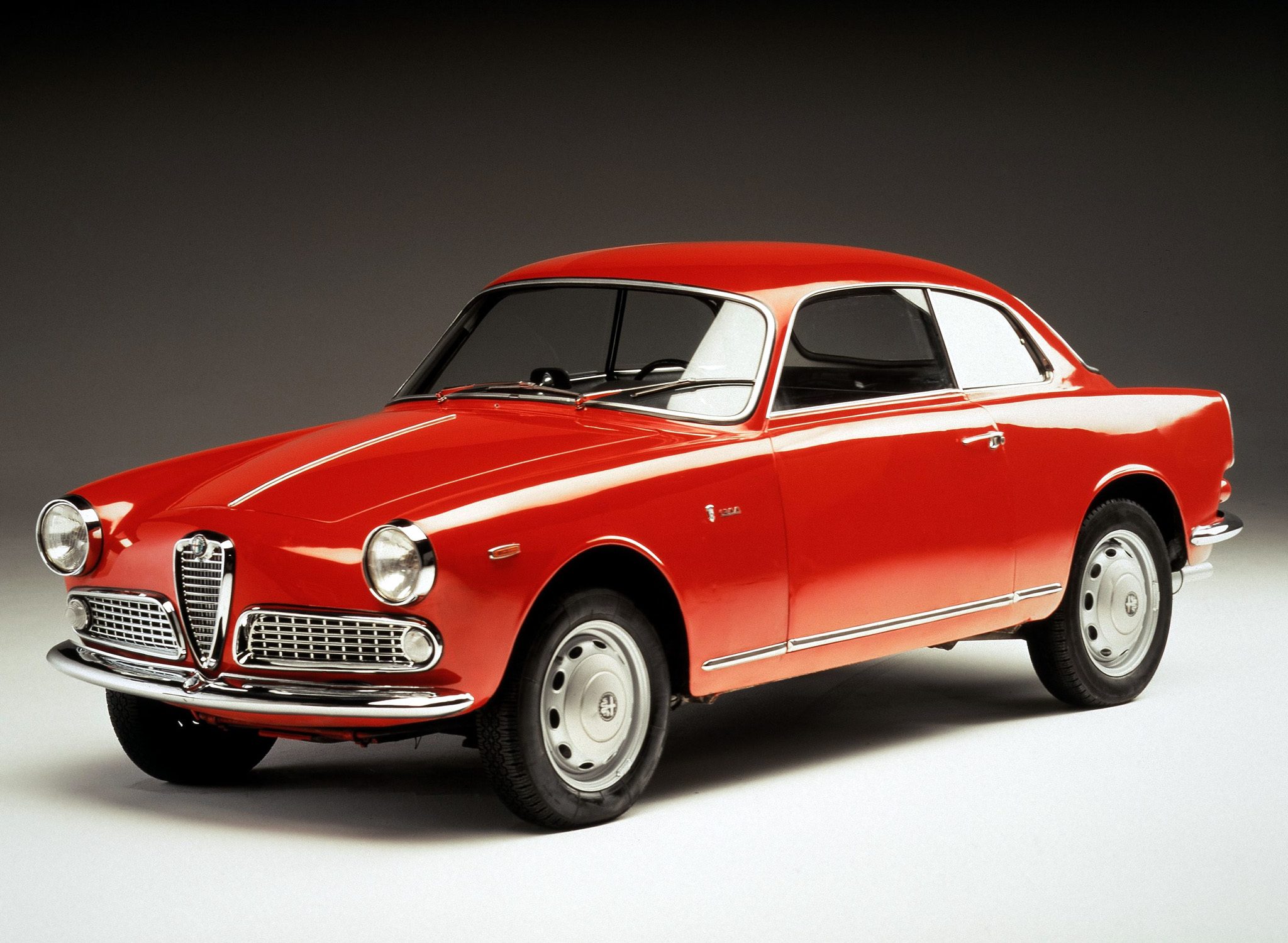 Alfa Romeo Giulietta Sprint Wallpapers