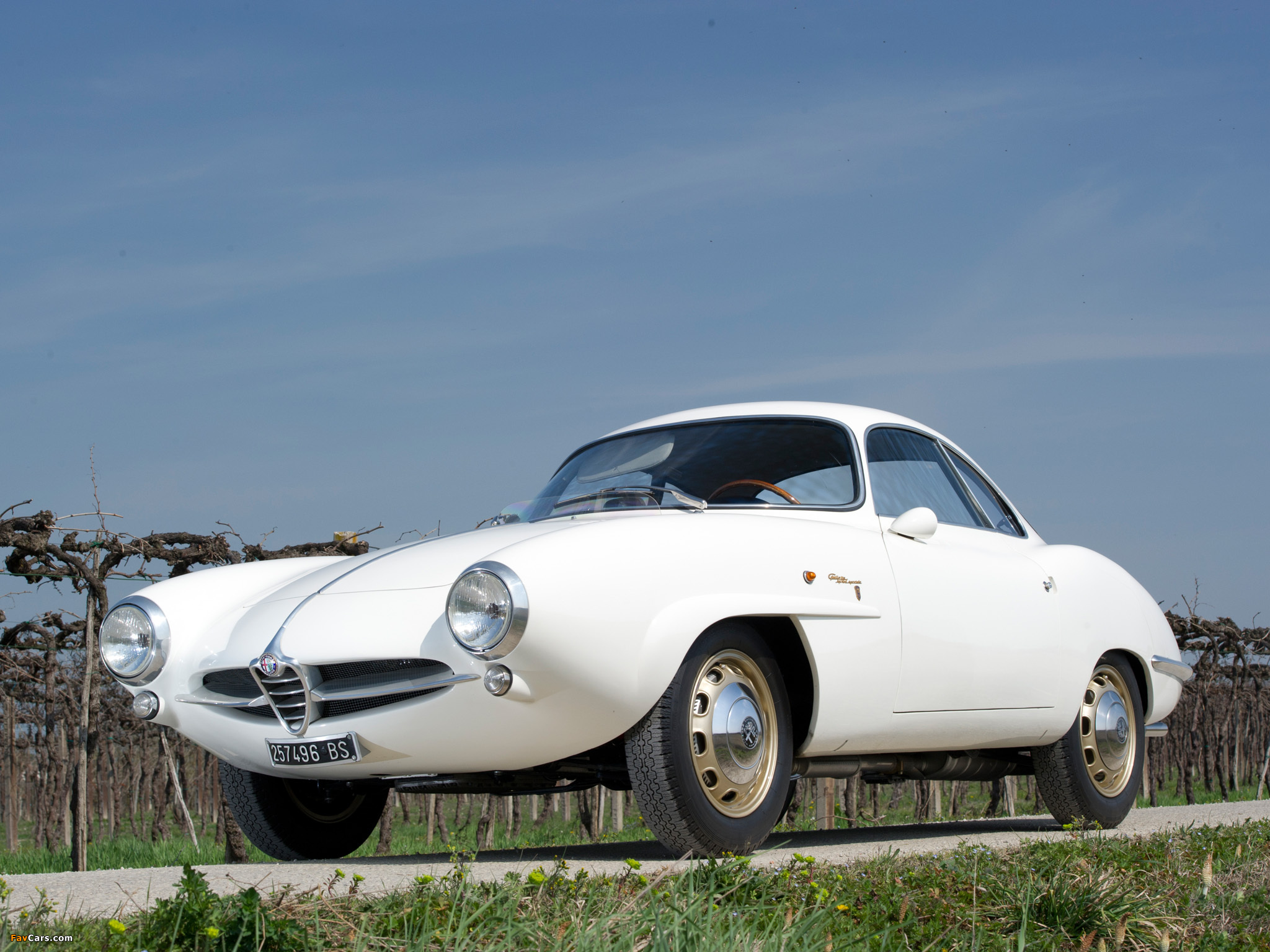 Alfa Romeo Giulietta Sprint Wallpapers