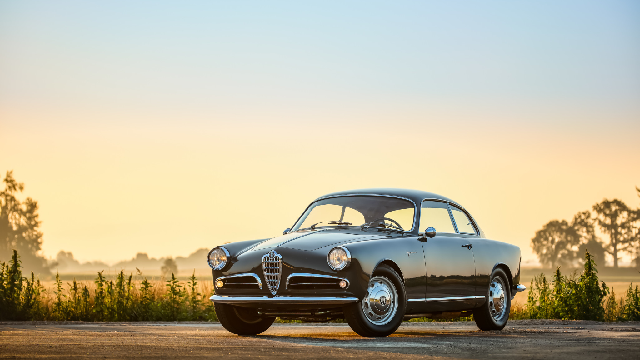 Alfa Romeo Giulietta Sprint Wallpapers