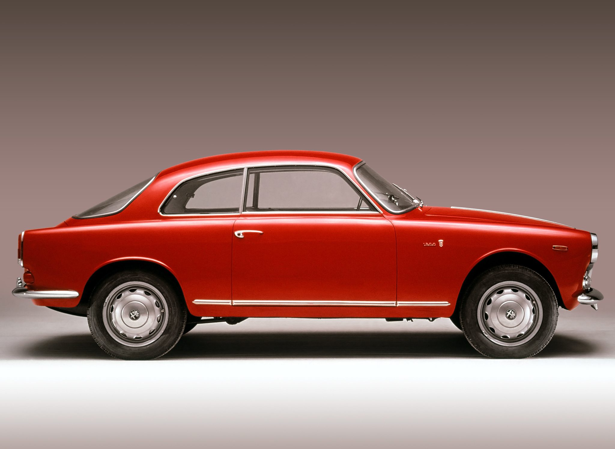 Alfa Romeo Giulietta Sprint Wallpapers