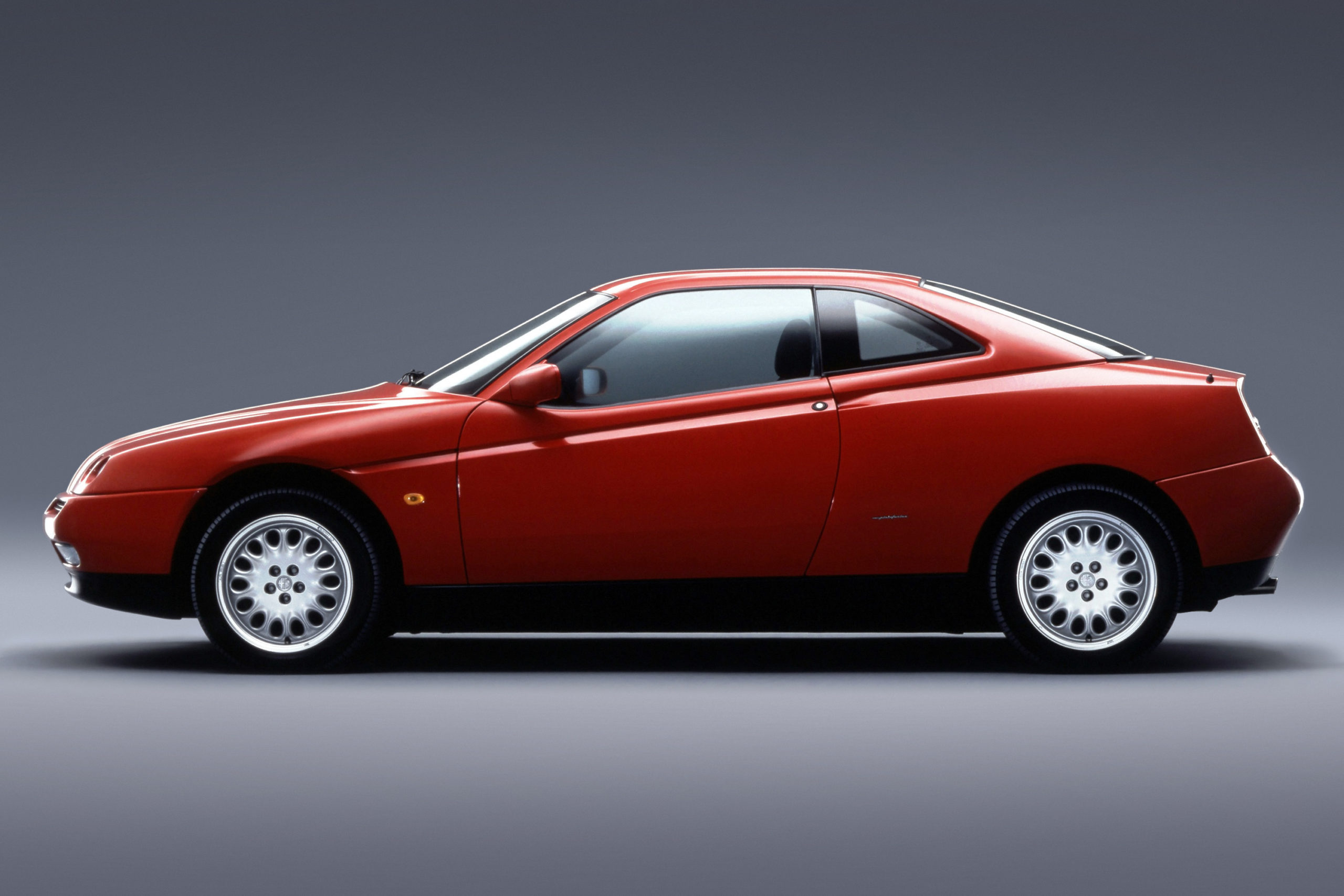 Alfa Romeo Gtv Spider Wallpapers