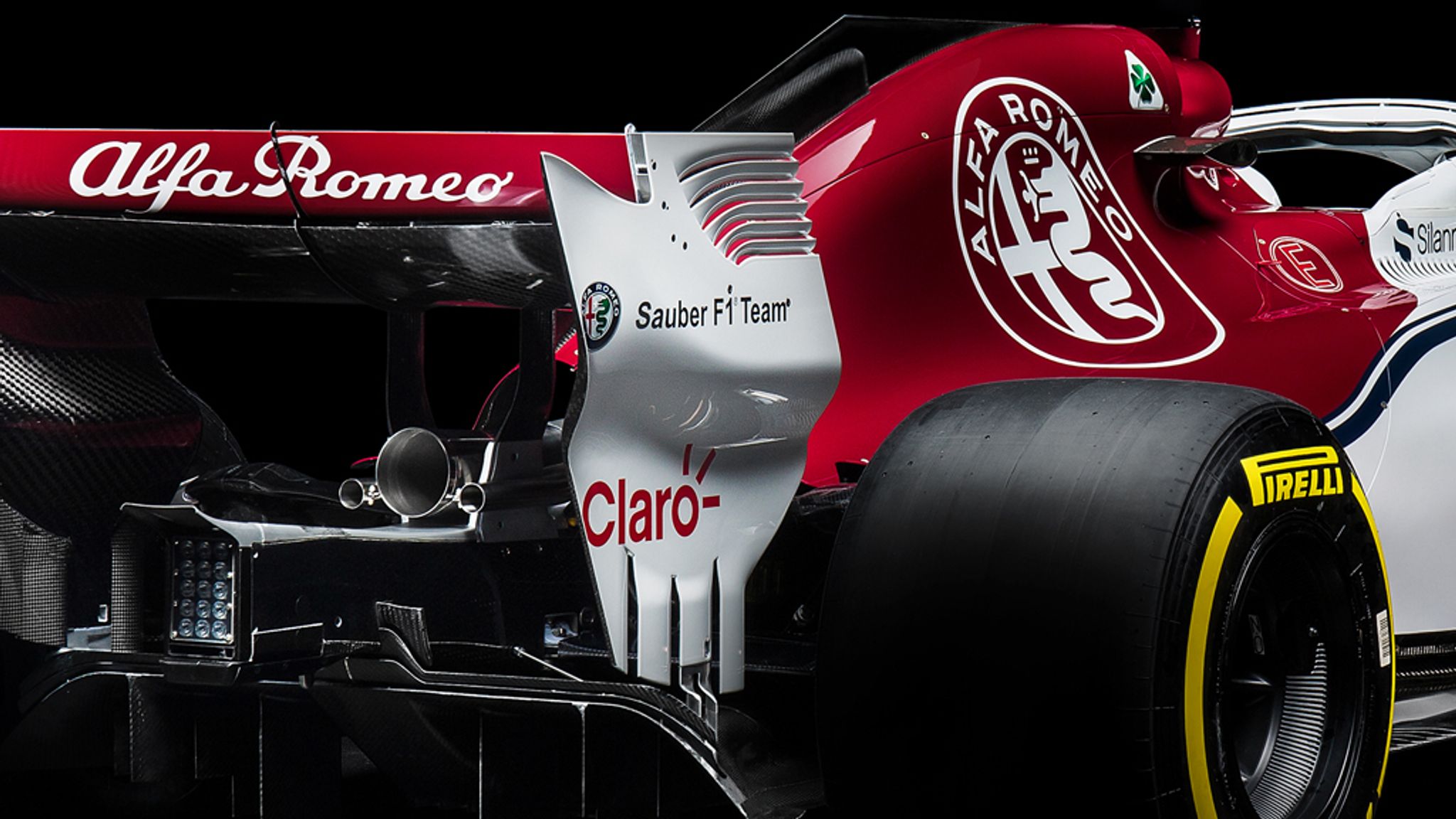 Alfa Romeo Sauber C37 Wallpapers