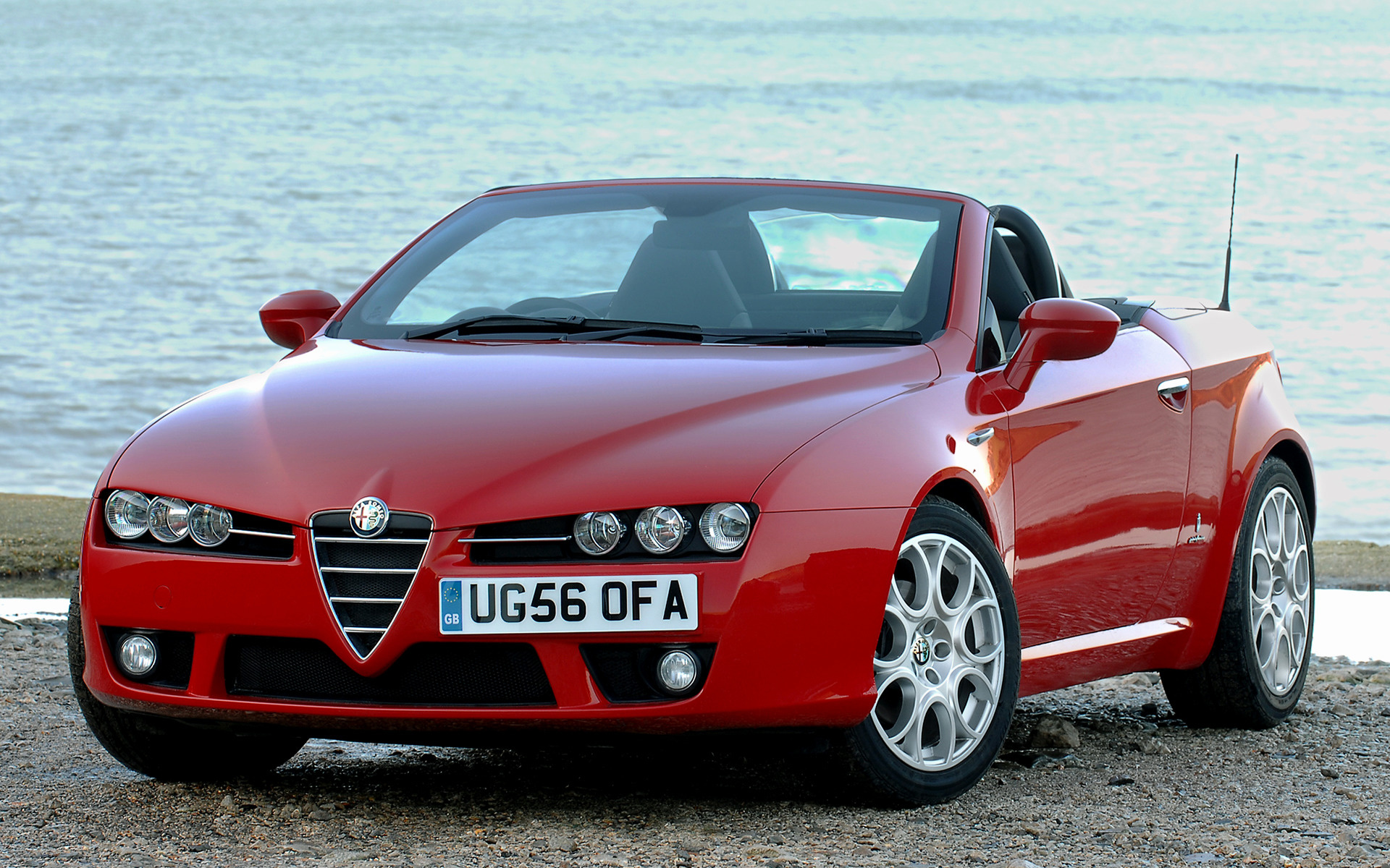 Alfa Romeo Spider Wallpapers