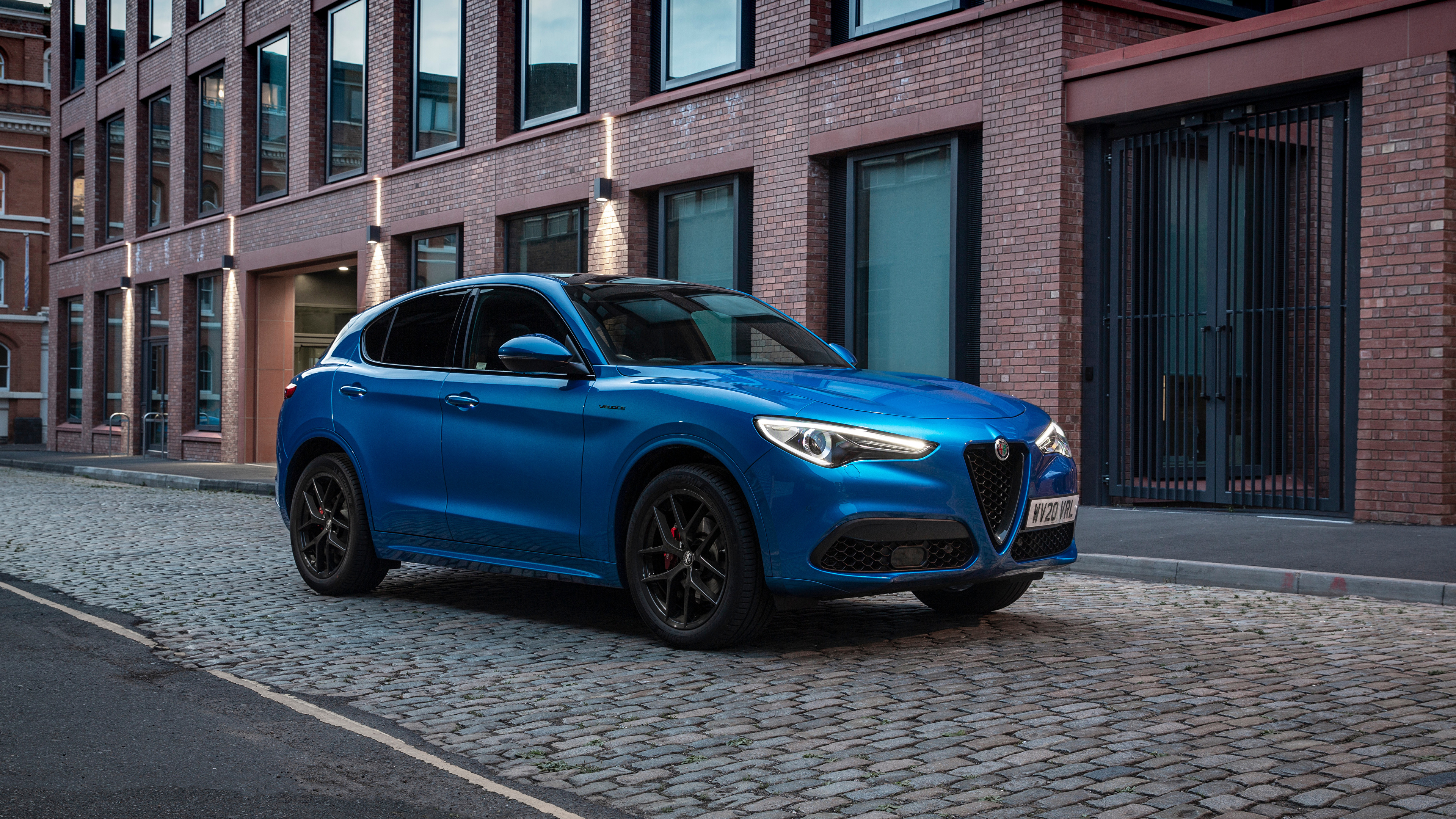 Alfa Romeo Stelvio B-Tech Wallpapers