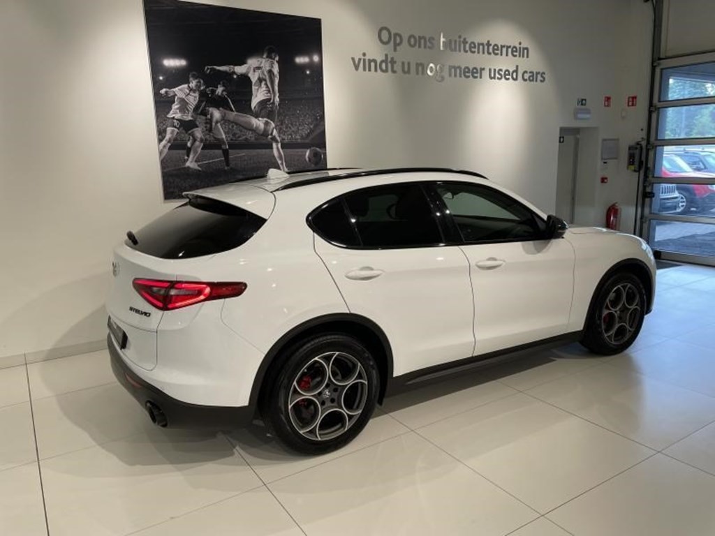 Alfa Romeo Stelvio B-Tech Wallpapers