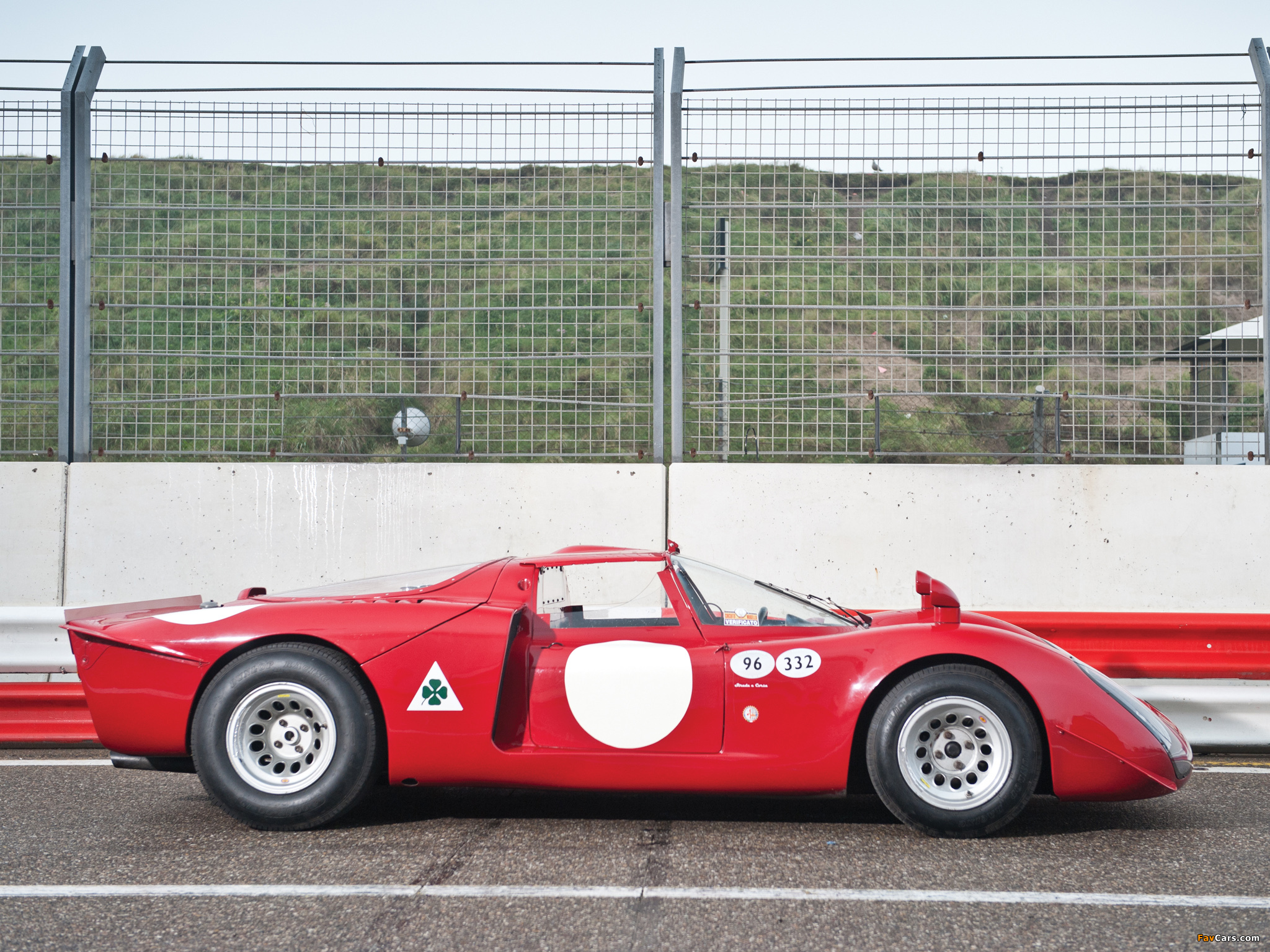 Alfa Romeo Tipo 33/2 Daytona Wallpapers