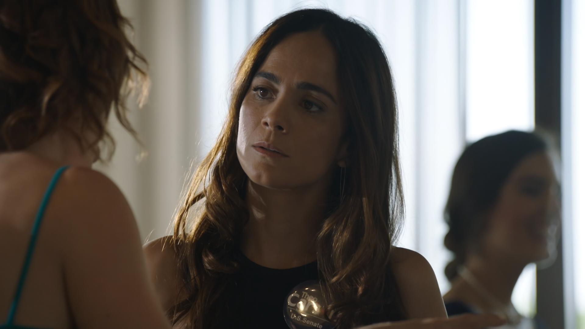 Alice Braga Hd Queen Of The South Wallpapers