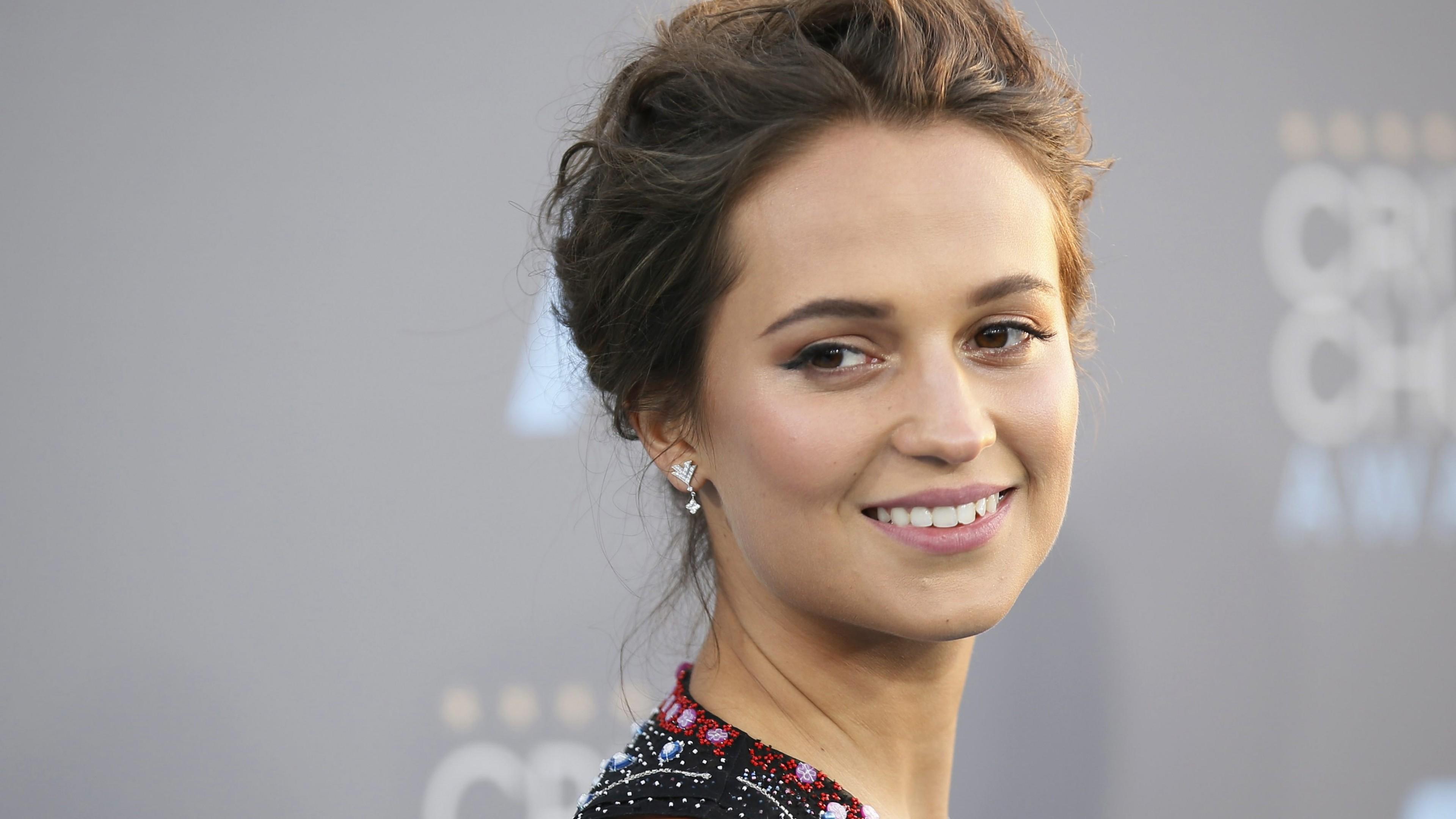 Alicia Vikander 4K Depth Of Field Wallpapers